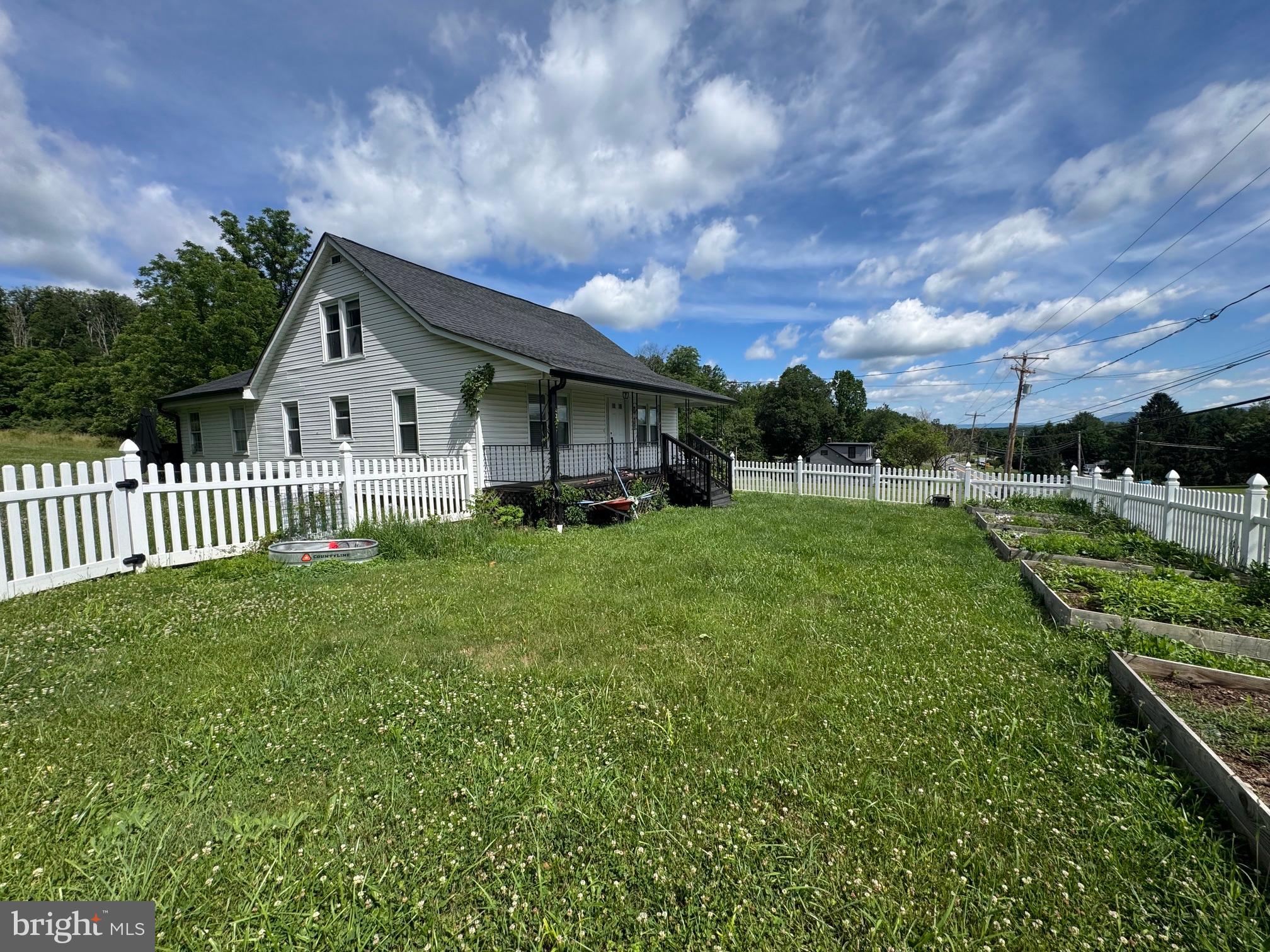 7865 HEDGESVILLE ROAD