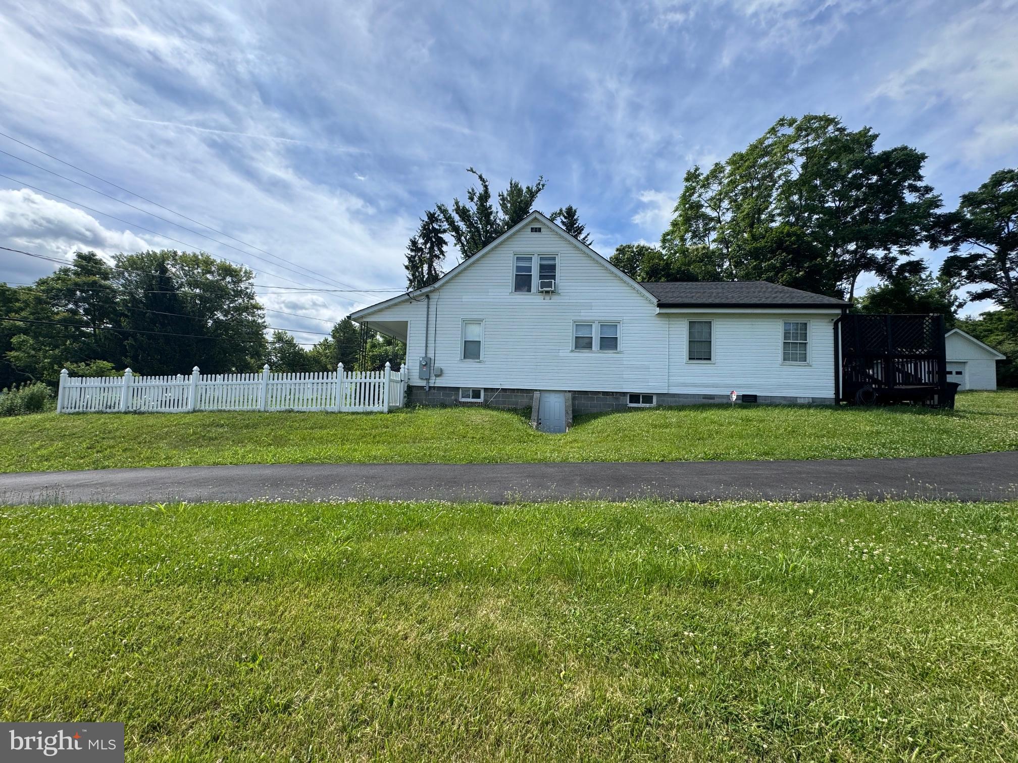 7865 HEDGESVILLE ROAD