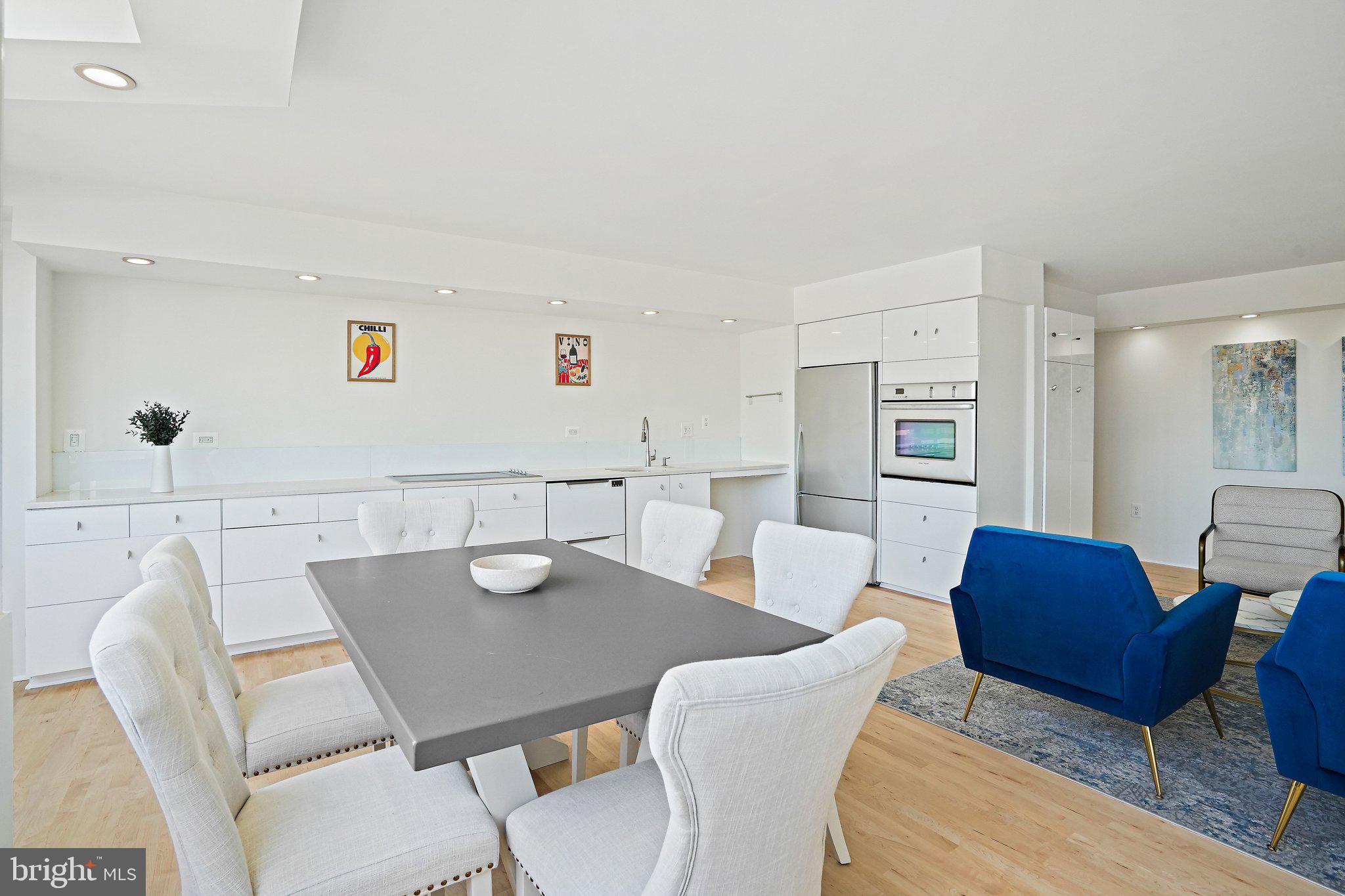 1718 P STREET NW 902