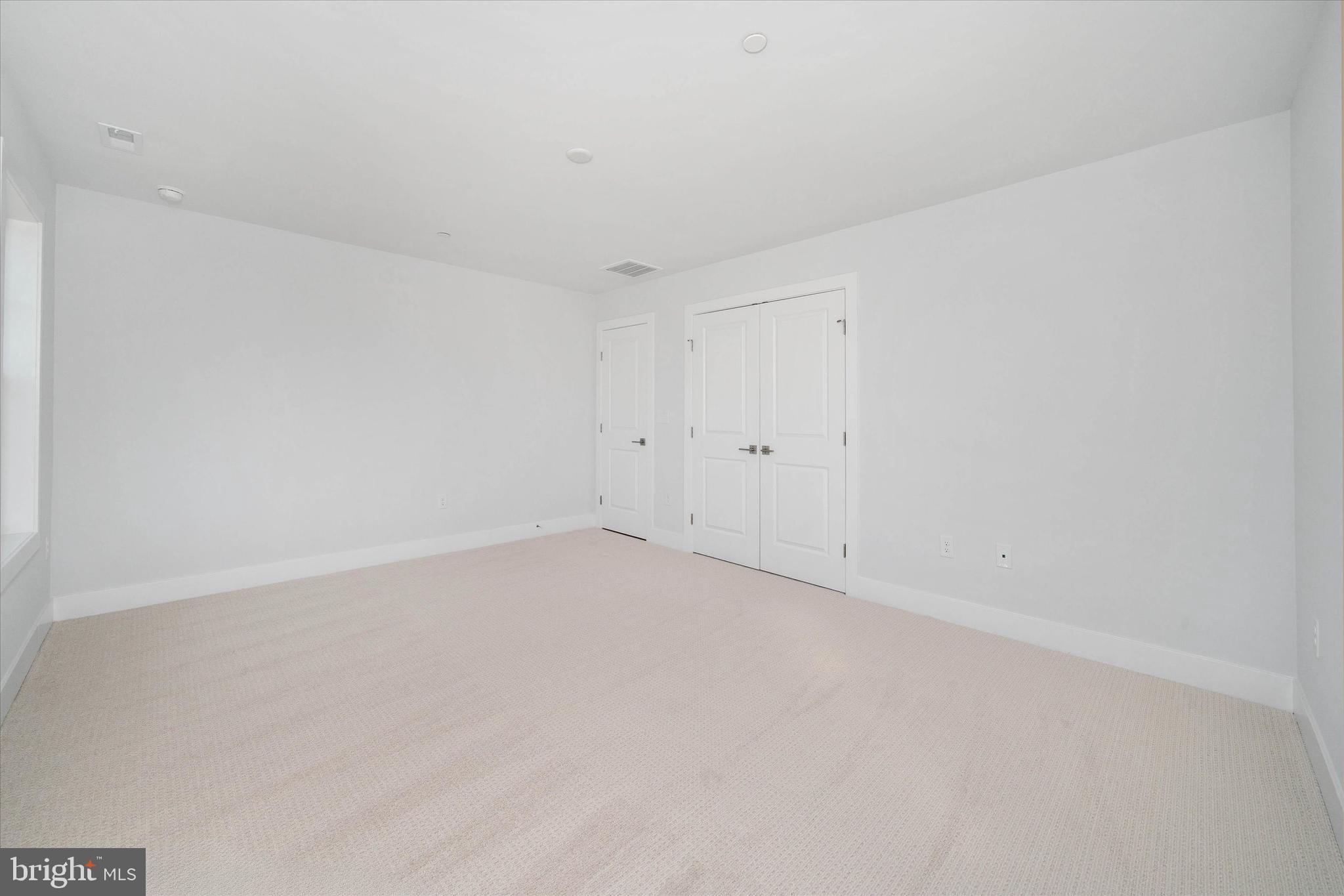 OLDE TOWN - Residential