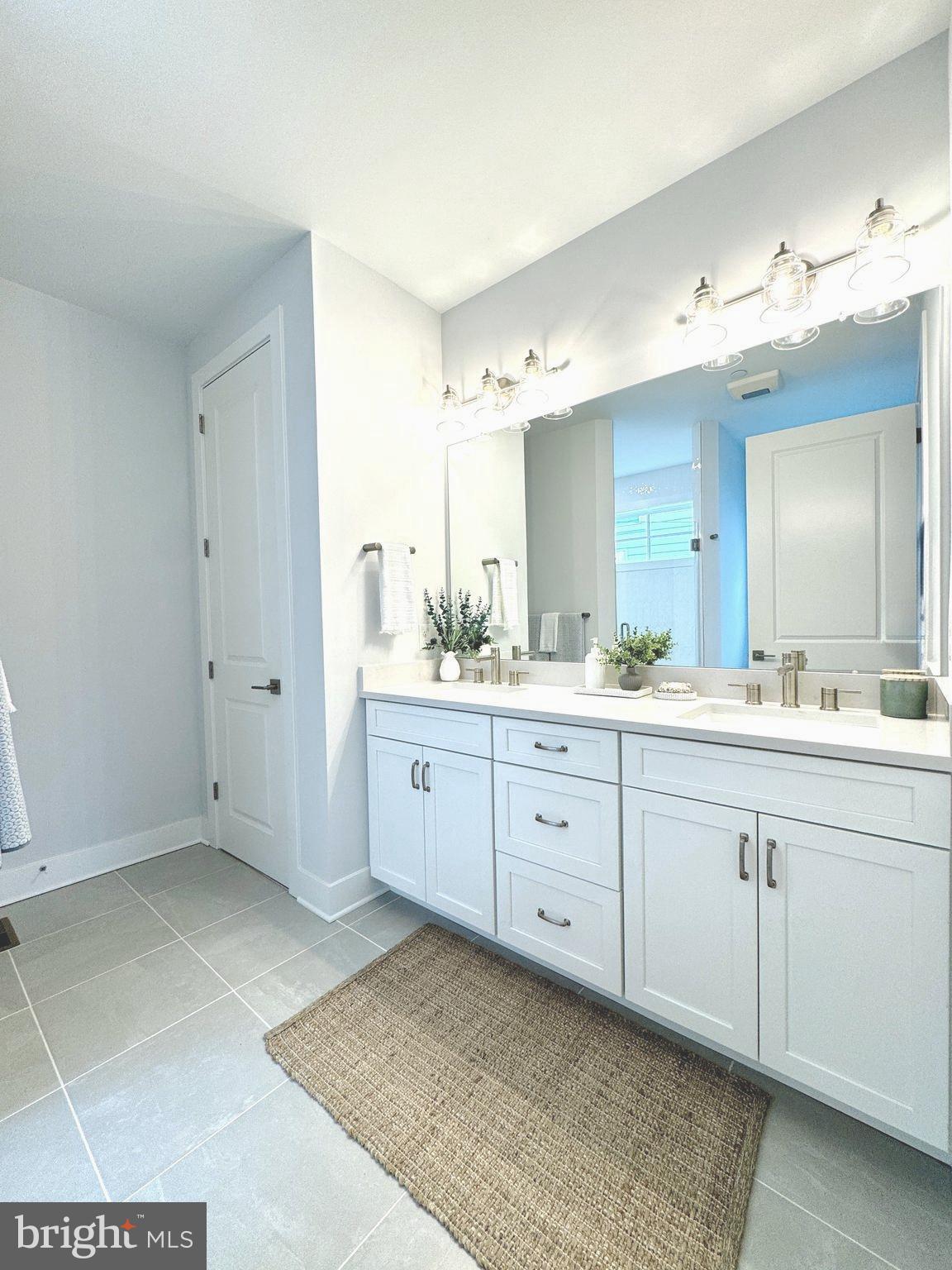 OLDE TOWN - Residential