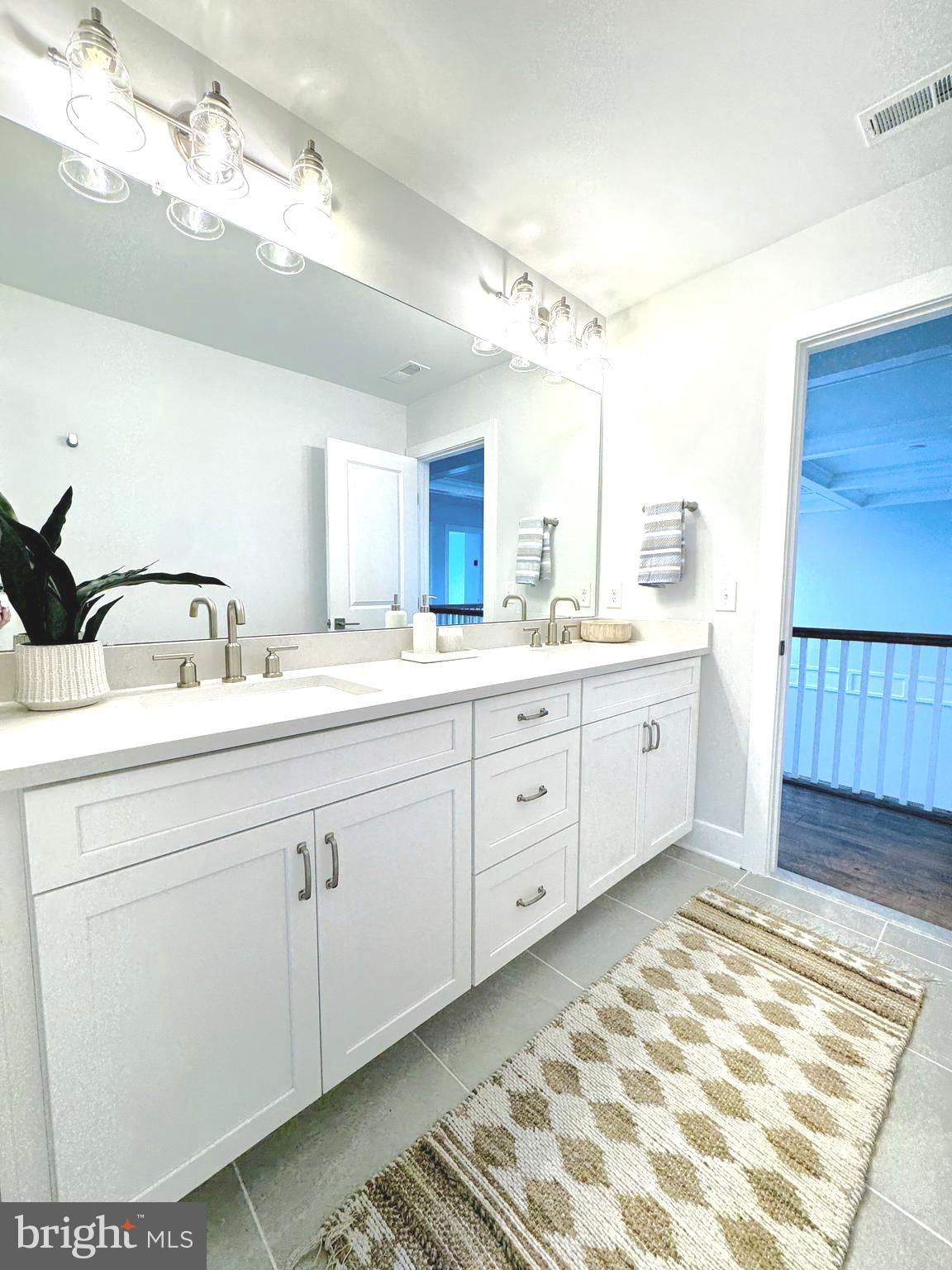 OLDE TOWN - Residential