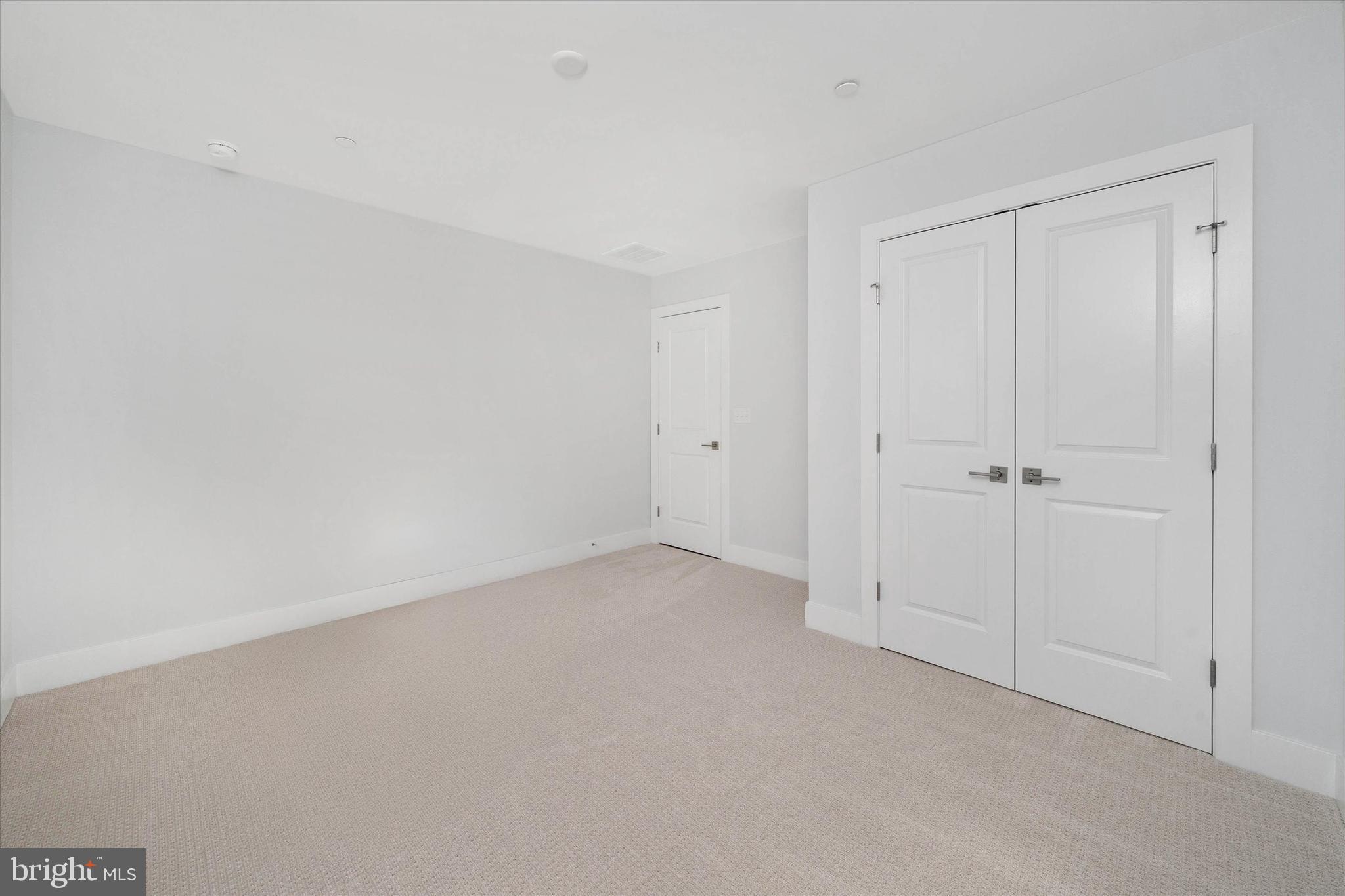 OLDE TOWN - Residential