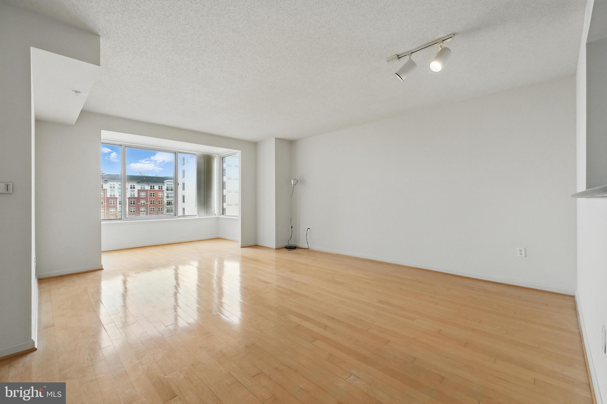 WILTON HOUSE - Residential Lease