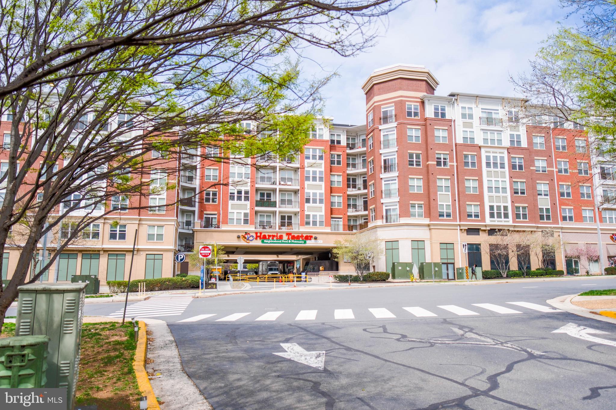 WILTON HOUSE - Residential Lease