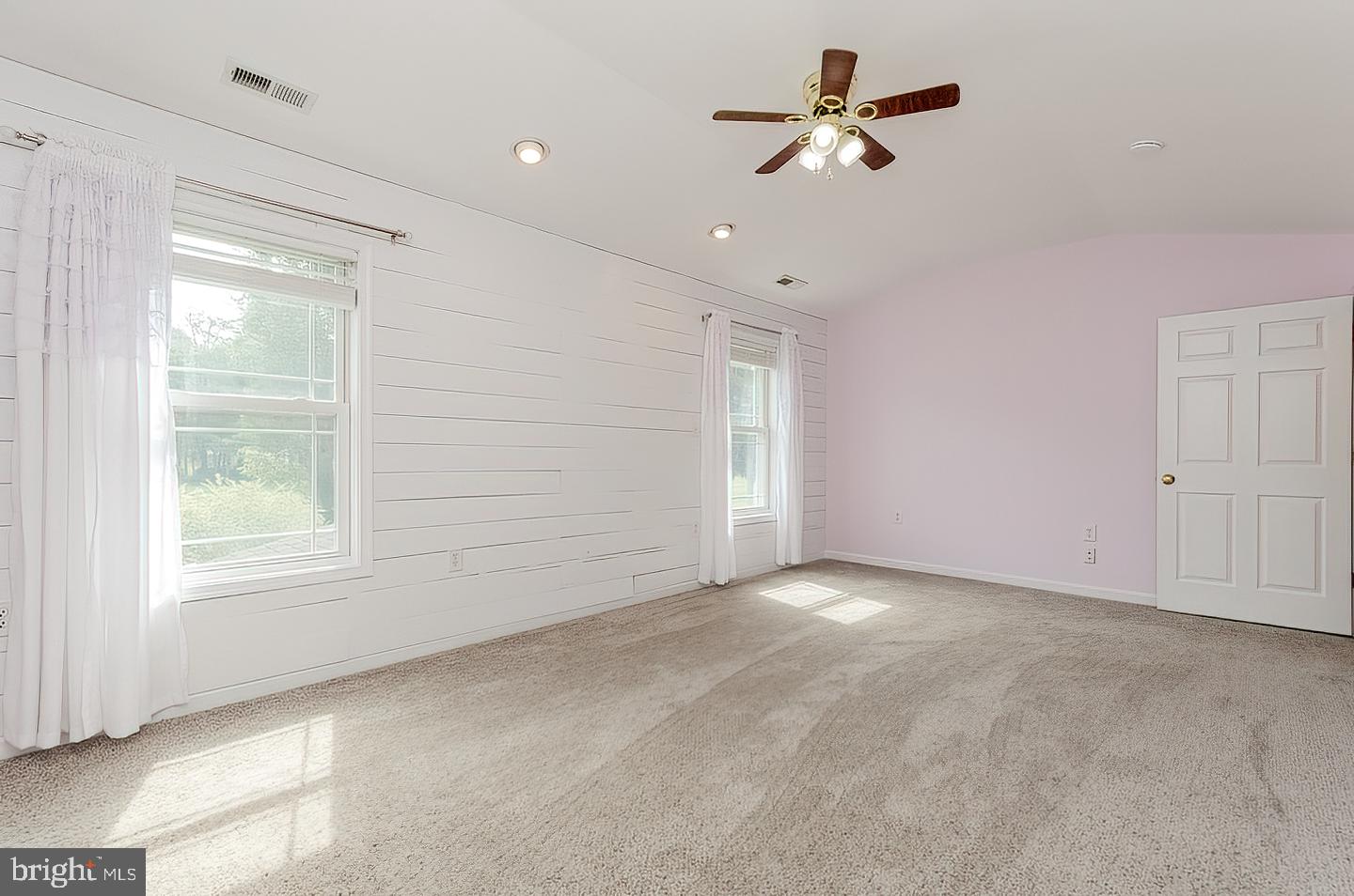 LOCUST HILL - Residential