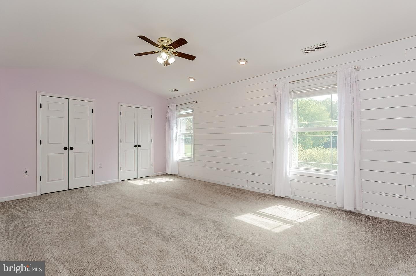 LOCUST HILL - Residential