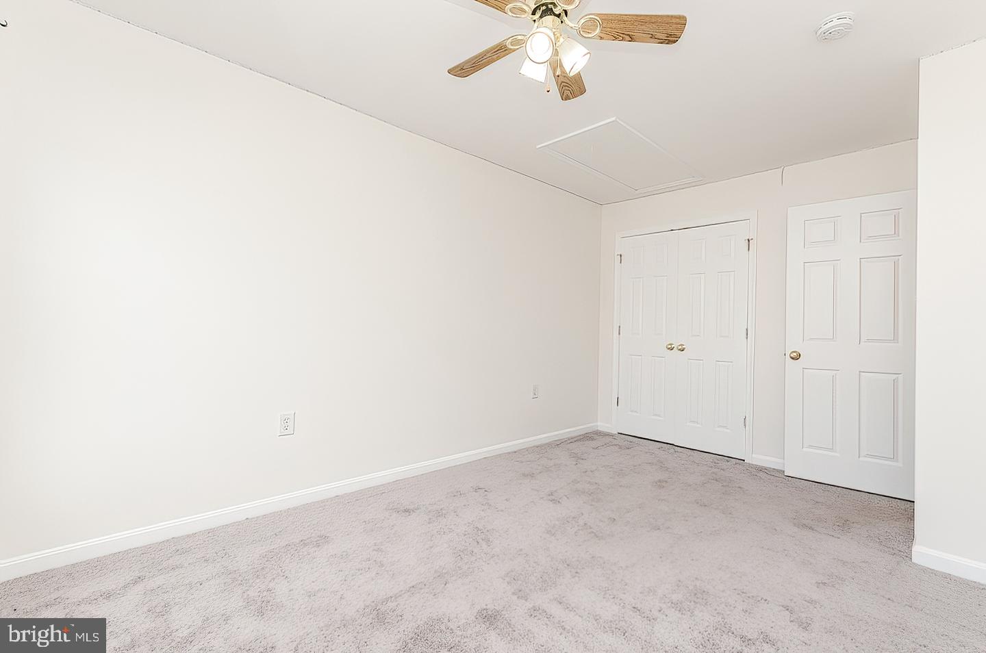 LOCUST HILL - Residential