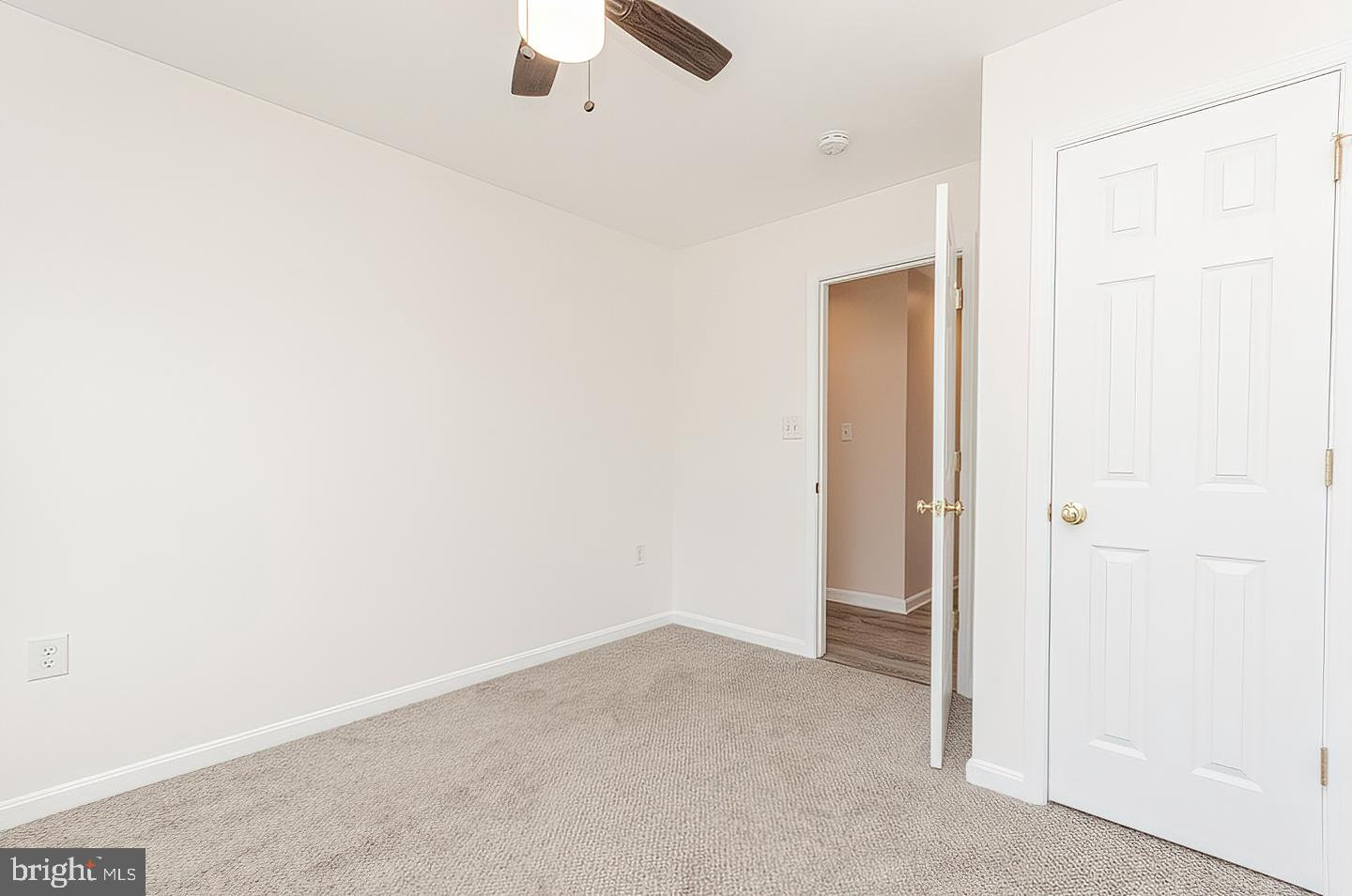 LOCUST HILL - Residential