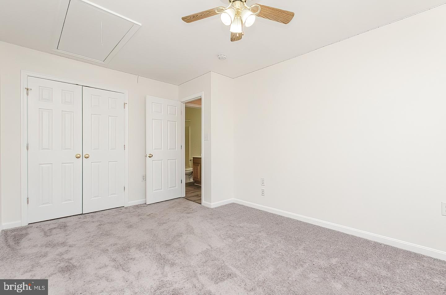 LOCUST HILL - Residential