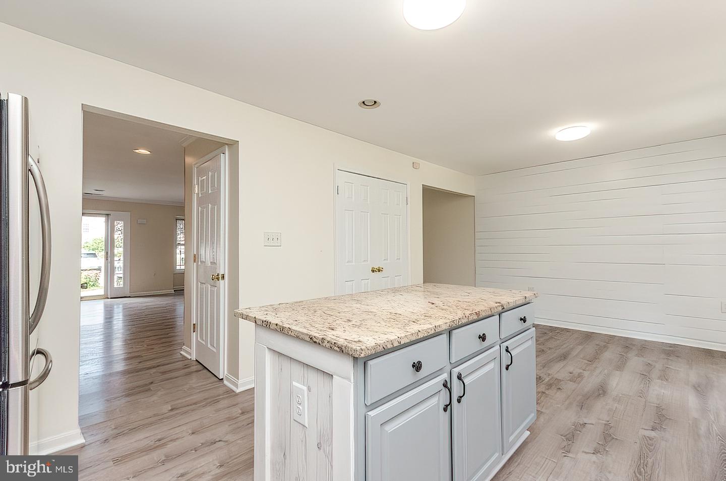 LOCUST HILL - Residential