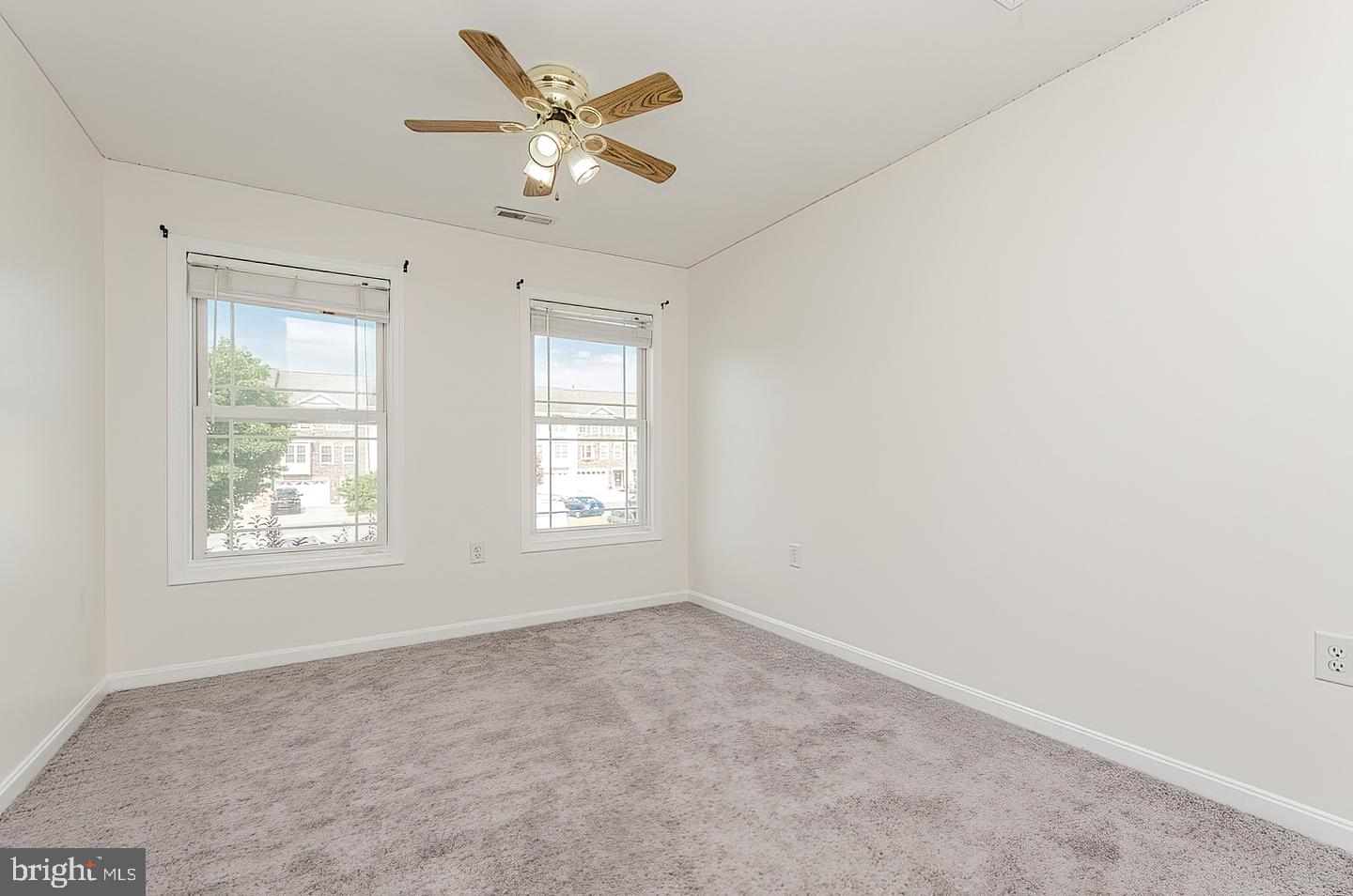 LOCUST HILL - Residential