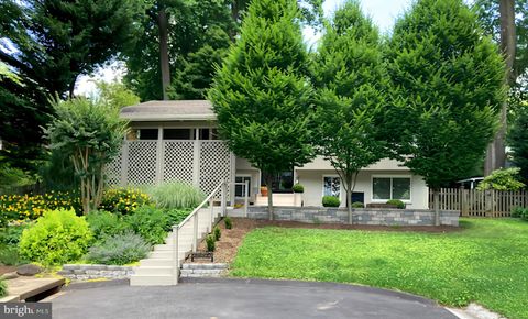 Photo of 11420 Woodson Avenue, KENSINGTON, MD 20895 (MLS # MDMC2171308) Photo of 11420 Woodson Avenue, KENSINGTON, MD 20895 (MLS # MDMC2171308)