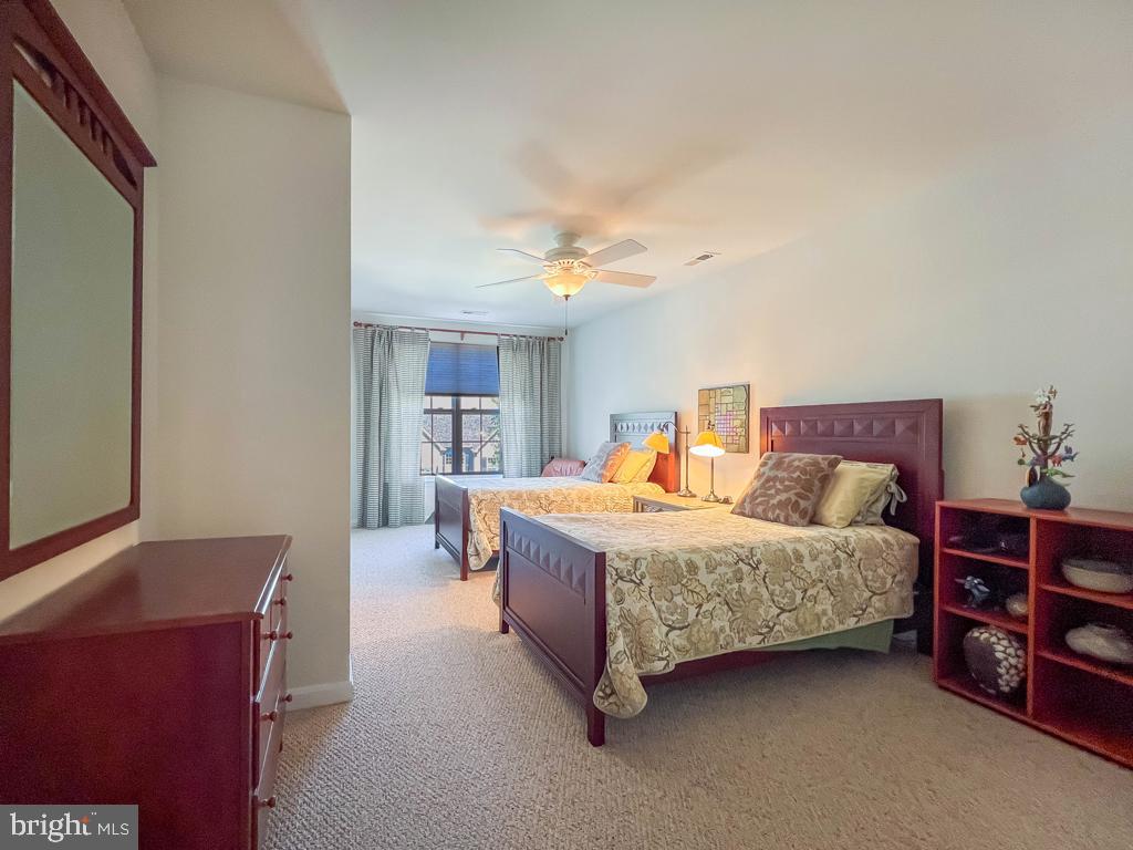 TRADITIONS AT WASH - Residential