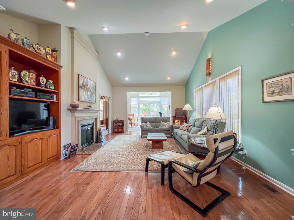 TRADITIONS AT WASH - Residential