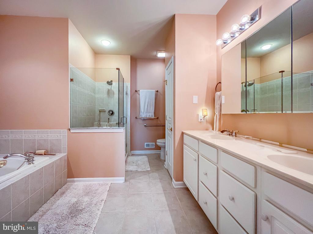 TRADITIONS AT WASH - Residential