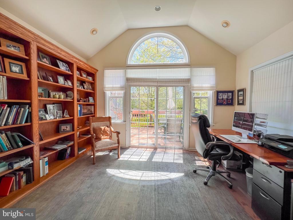 TRADITIONS AT WASH - Residential