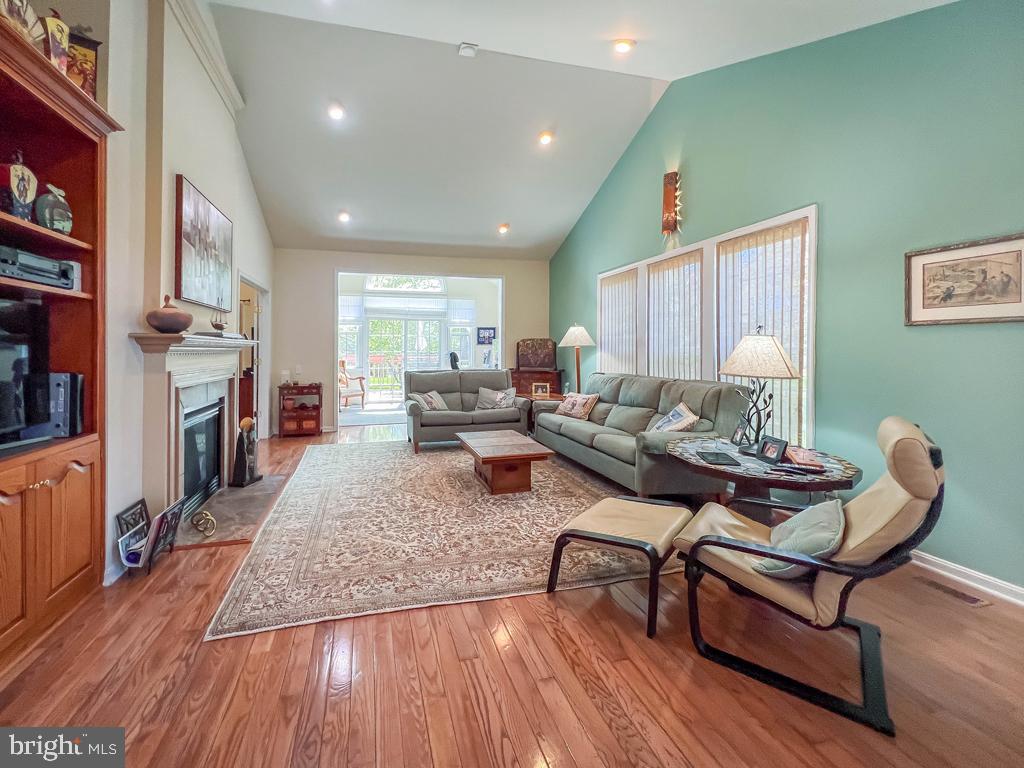 TRADITIONS AT WASH - Residential