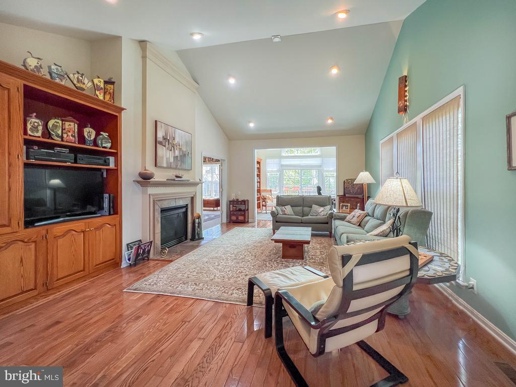 TRADITIONS AT WASH - Residential