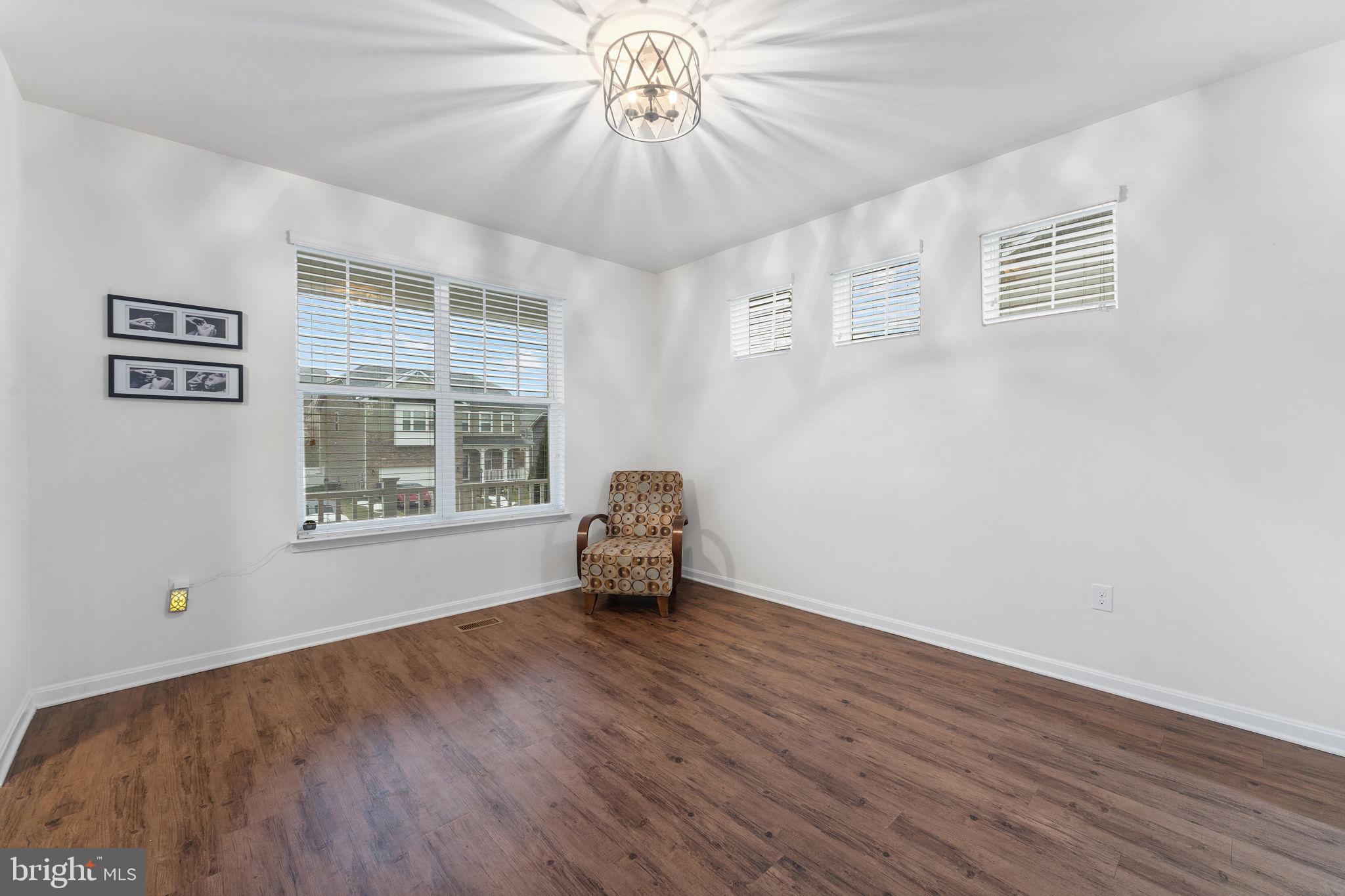 SOUTHGATE - Residential