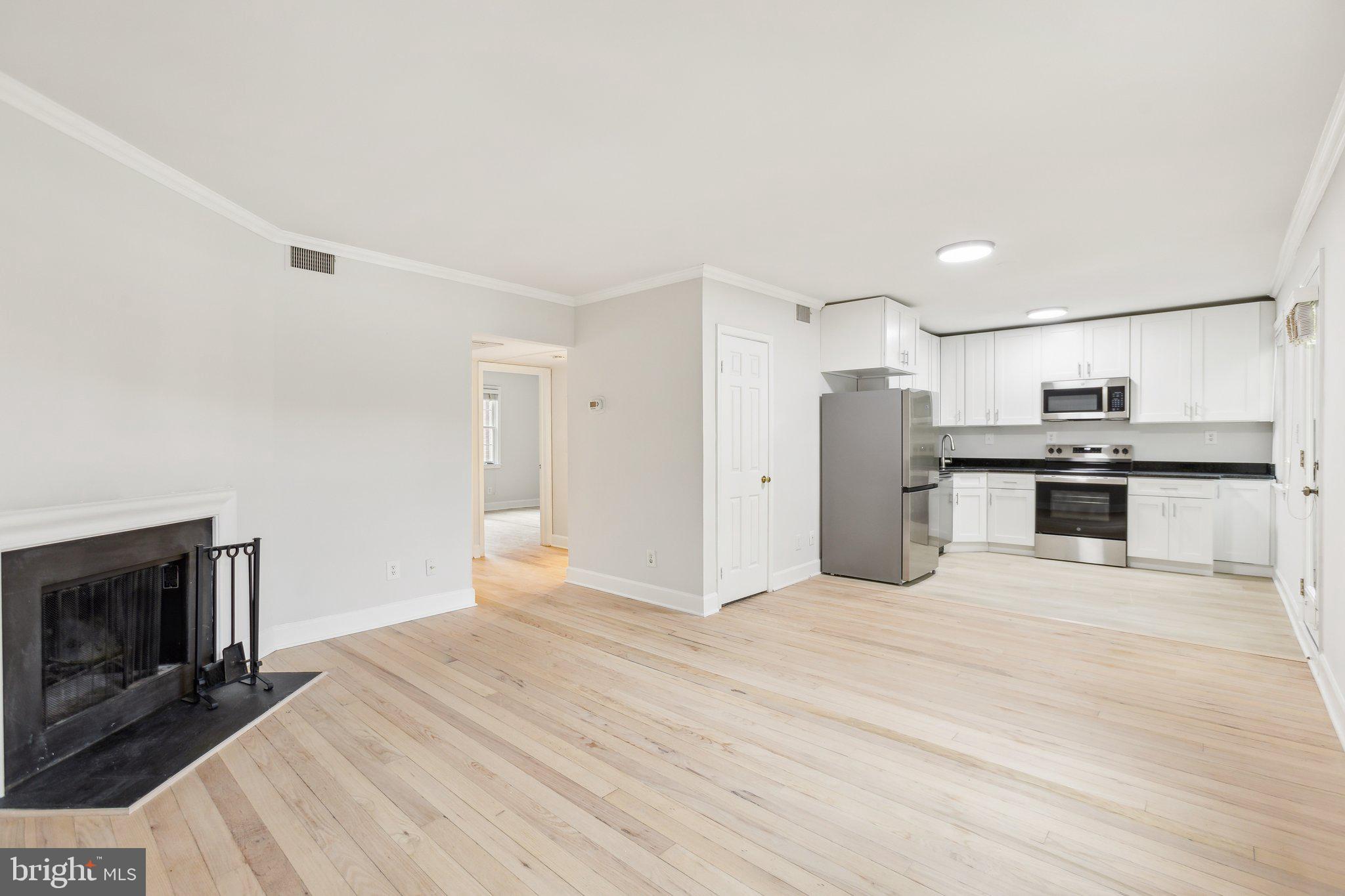 1119 N PITT STREET 2C