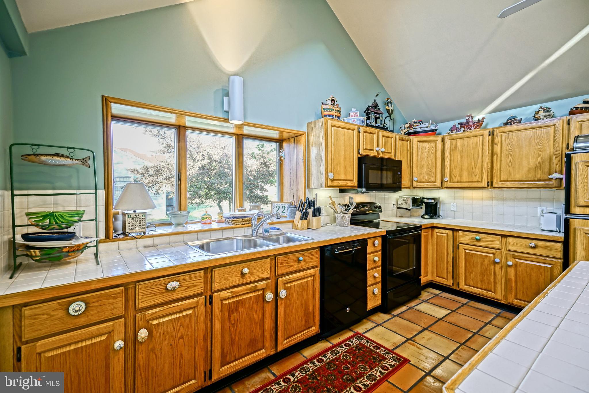 NORTH SHORES - Residential