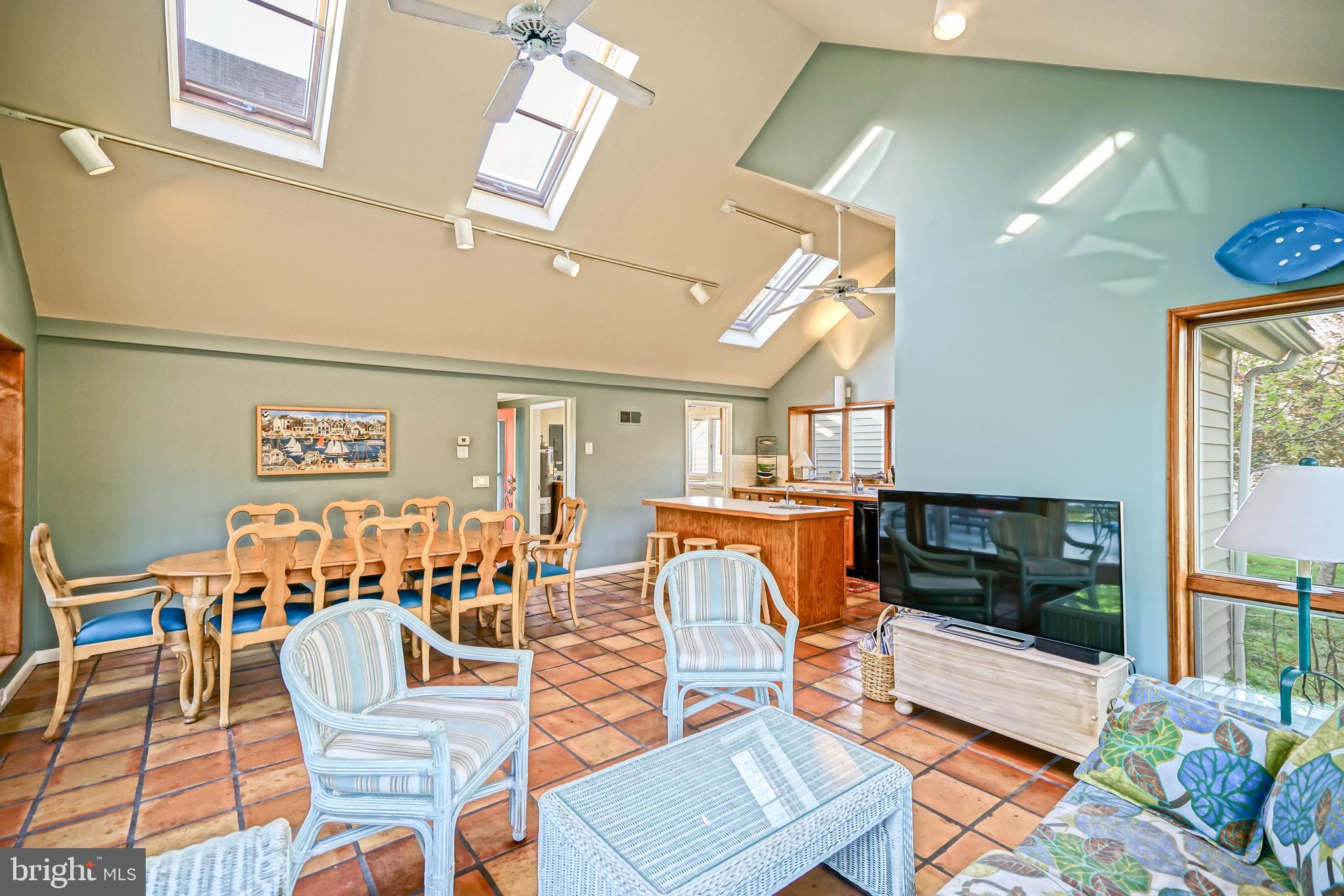 NORTH SHORES - Residential