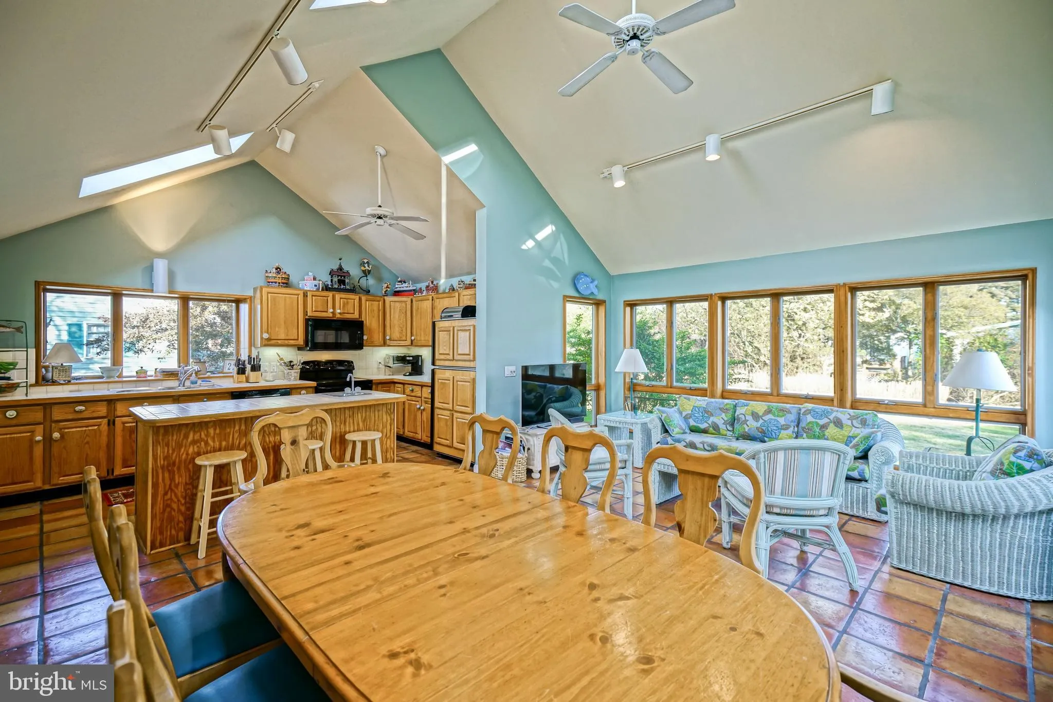 Rehoboth Beach, Delaware 19971, United States, 4 Bedrooms Bedrooms, ,3 BathroomsBathrooms,Residential,Active,121588