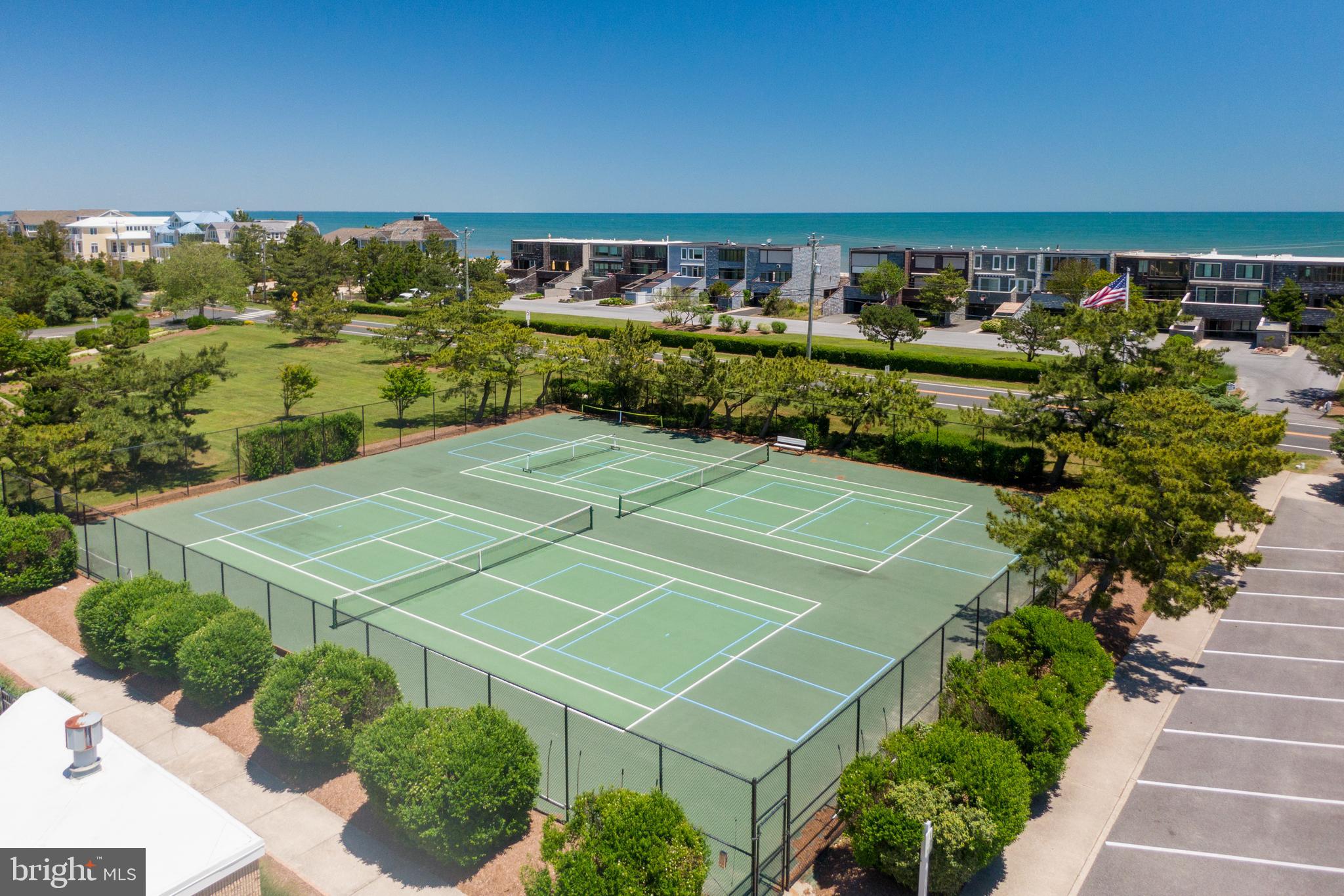 NORTH SHORES - Residential