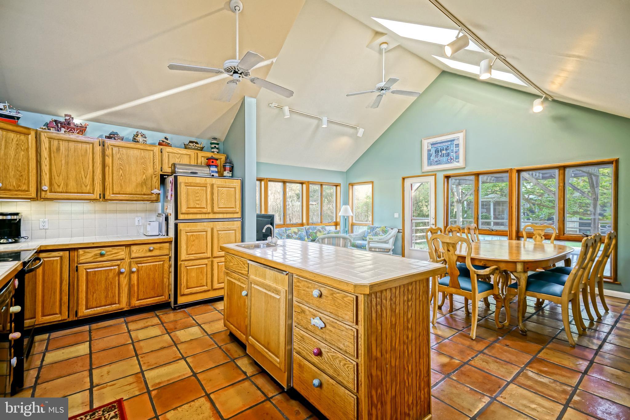 NORTH SHORES - Residential