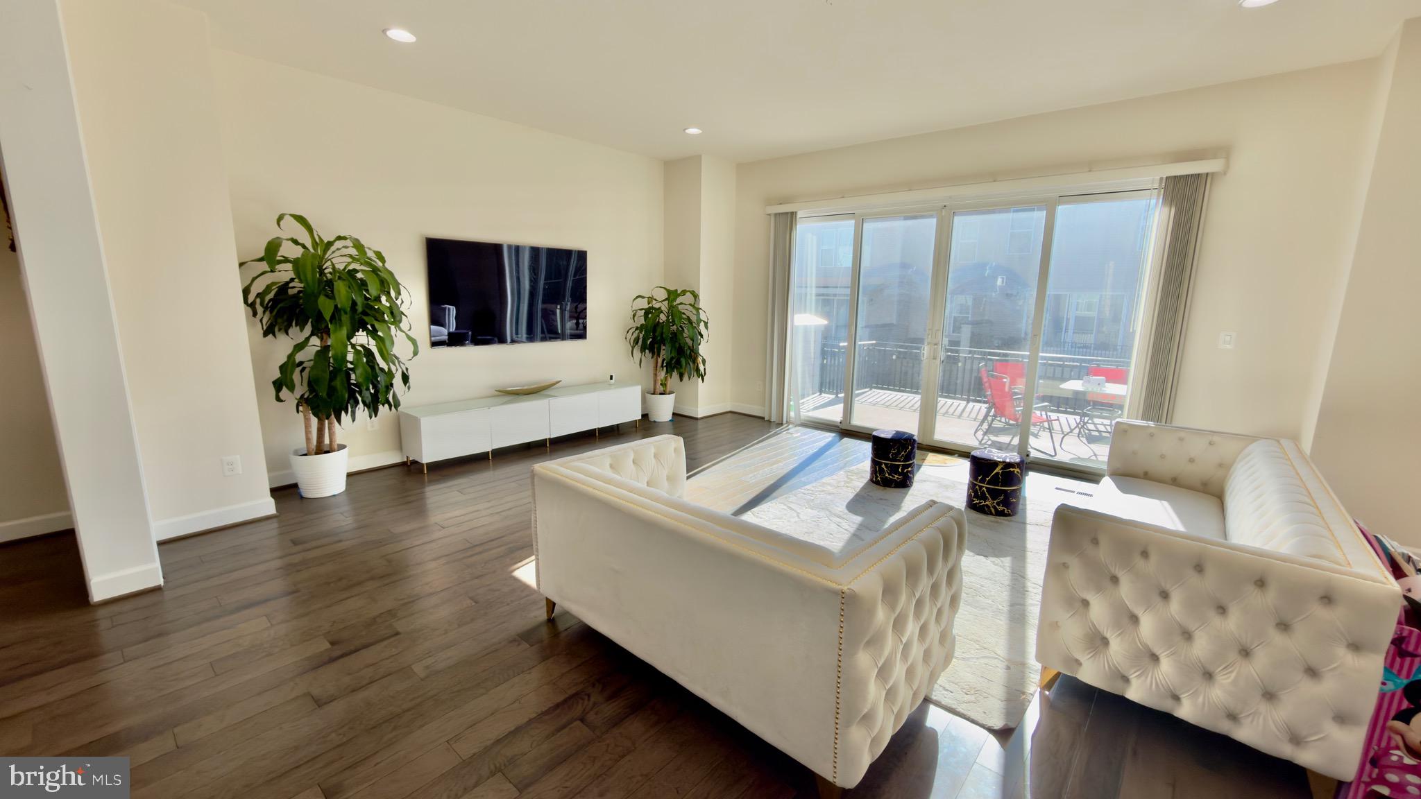 BRAMBLETON - Residential Lease