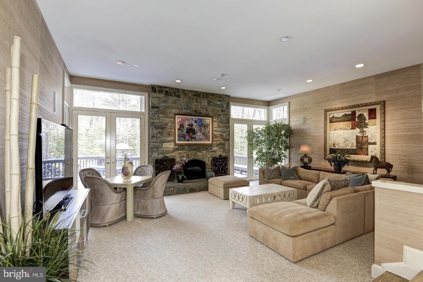 AVENEL - Residential