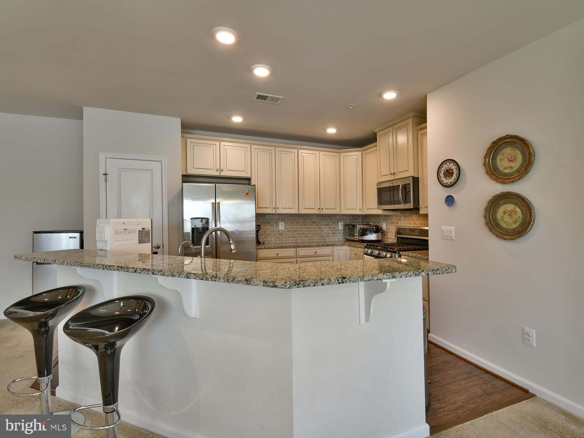 WAVERLY MEWS - Residential