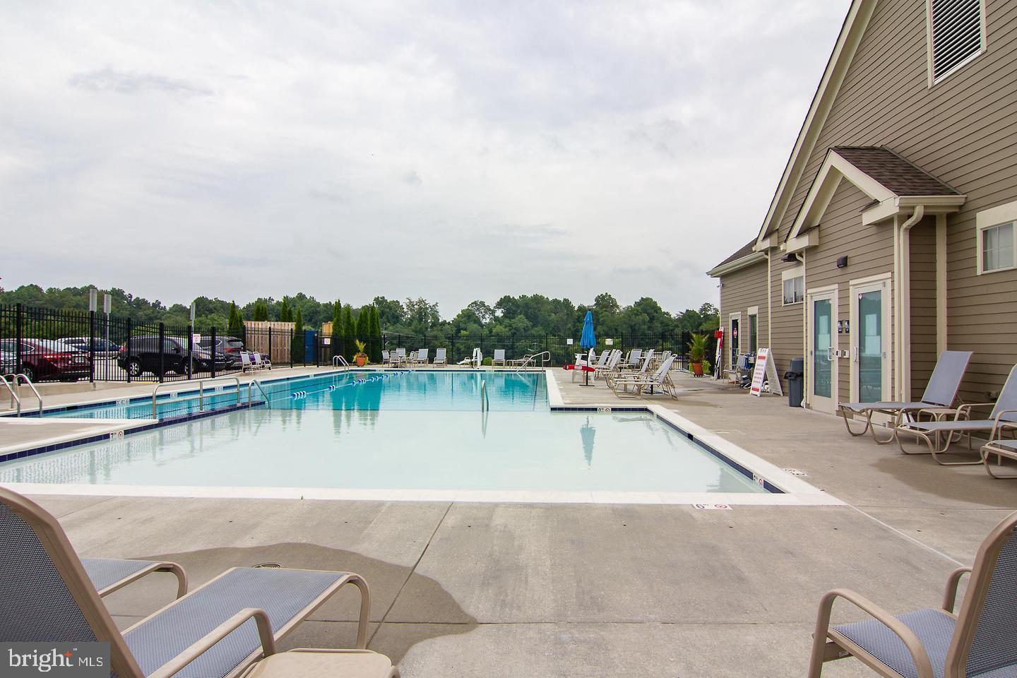 WAVERLY MEWS - Residential