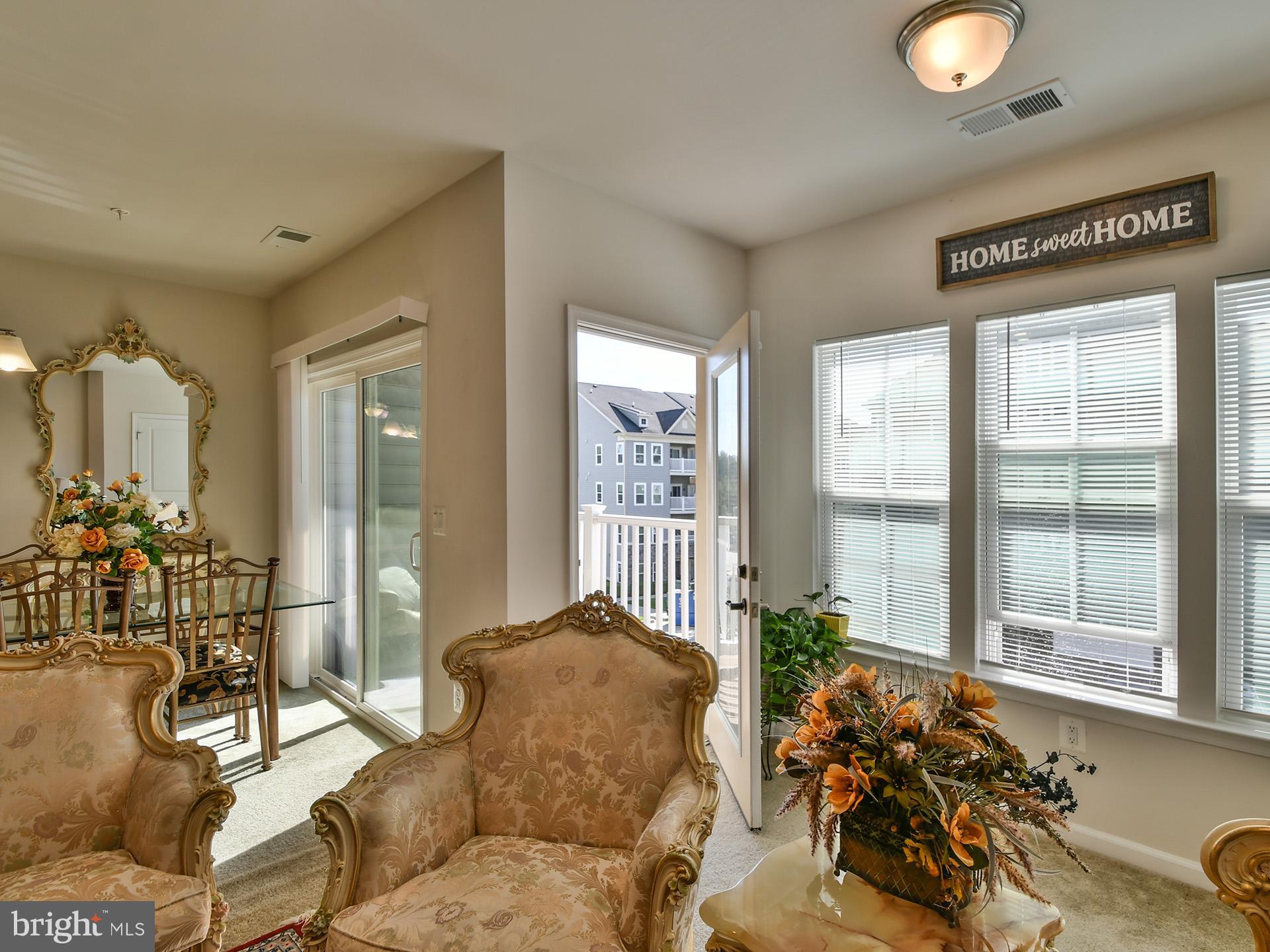 WAVERLY MEWS - Residential