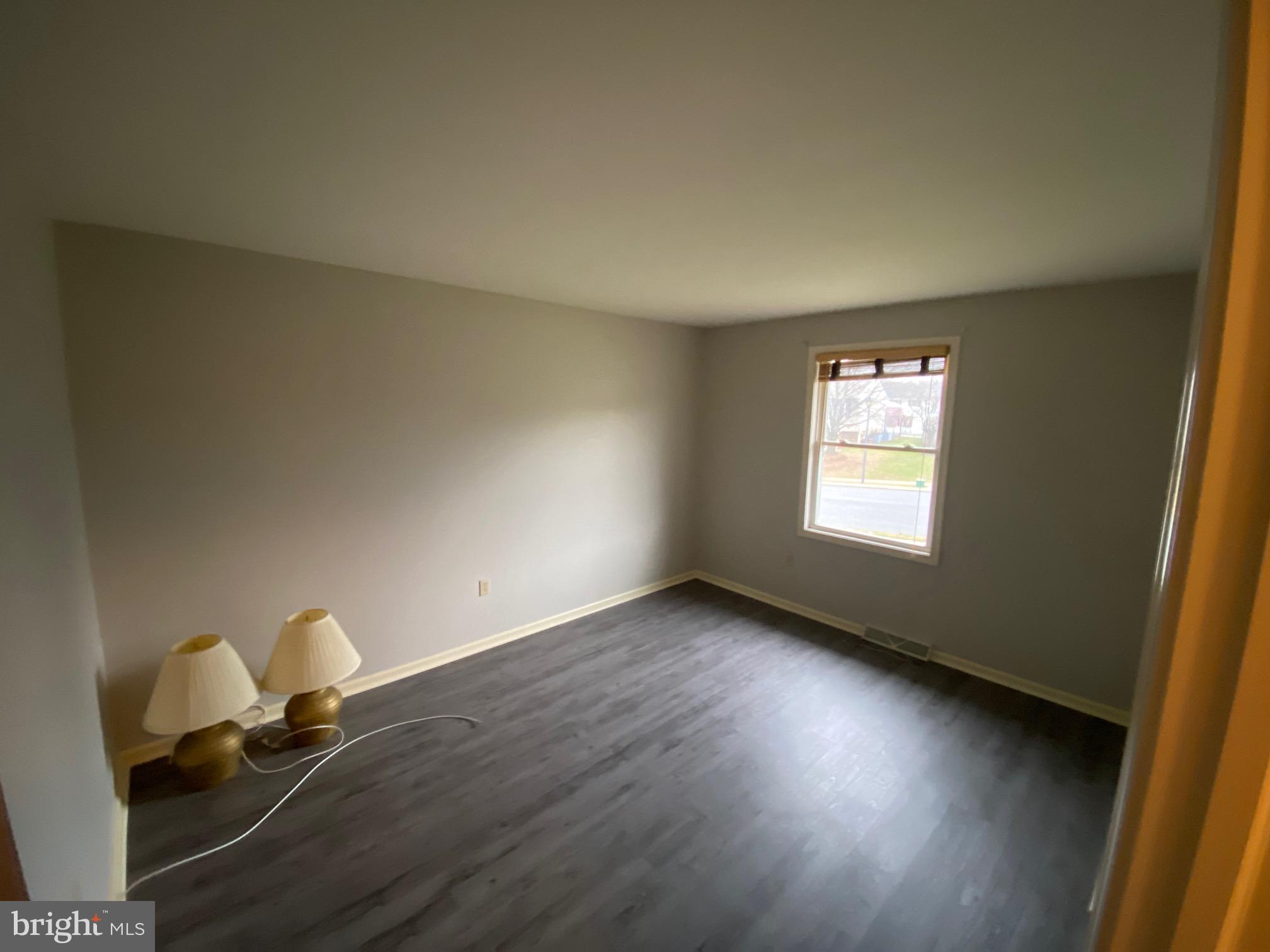 OLD HOMESTEAD - Residential