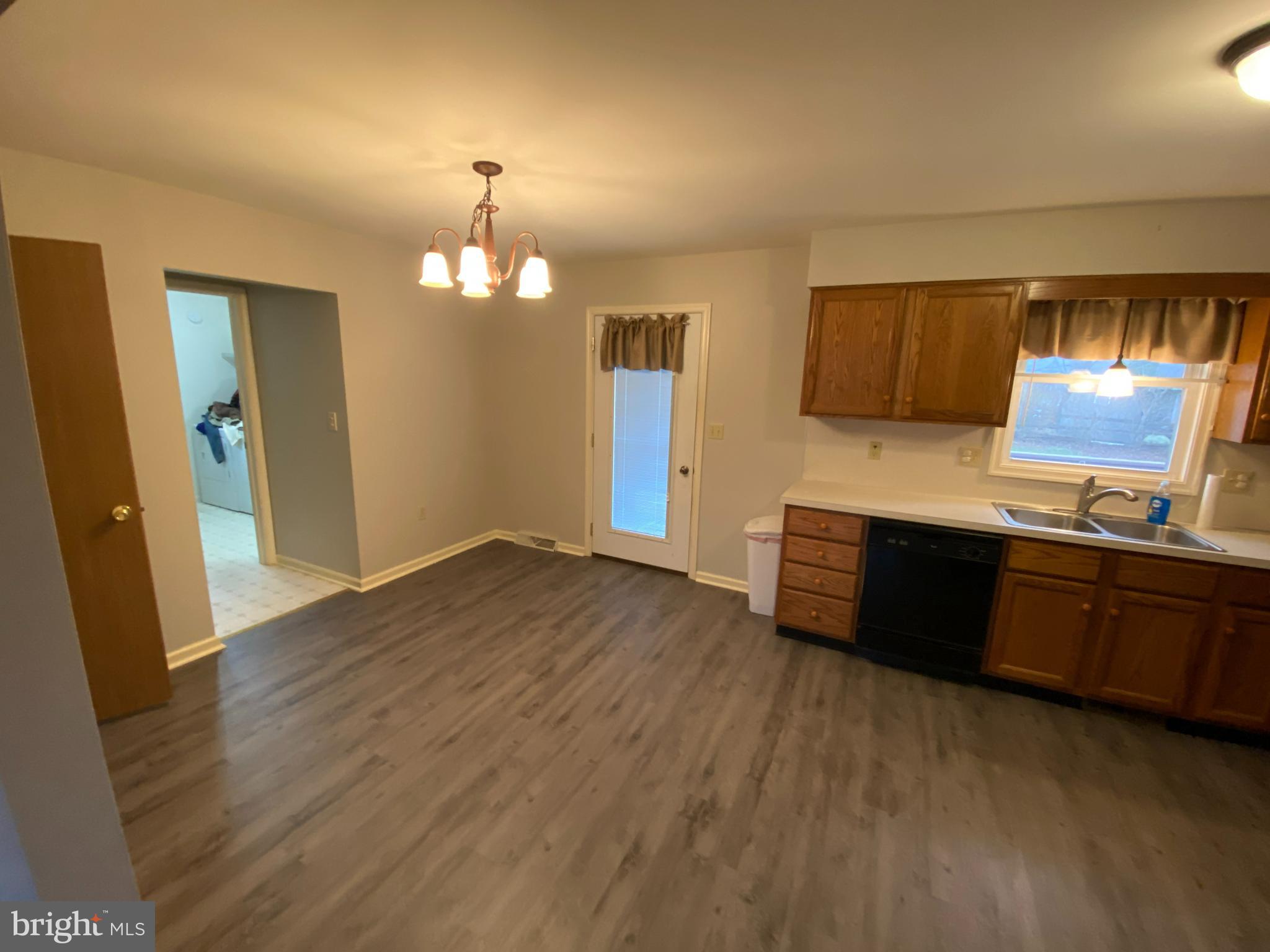 OLD HOMESTEAD - Residential