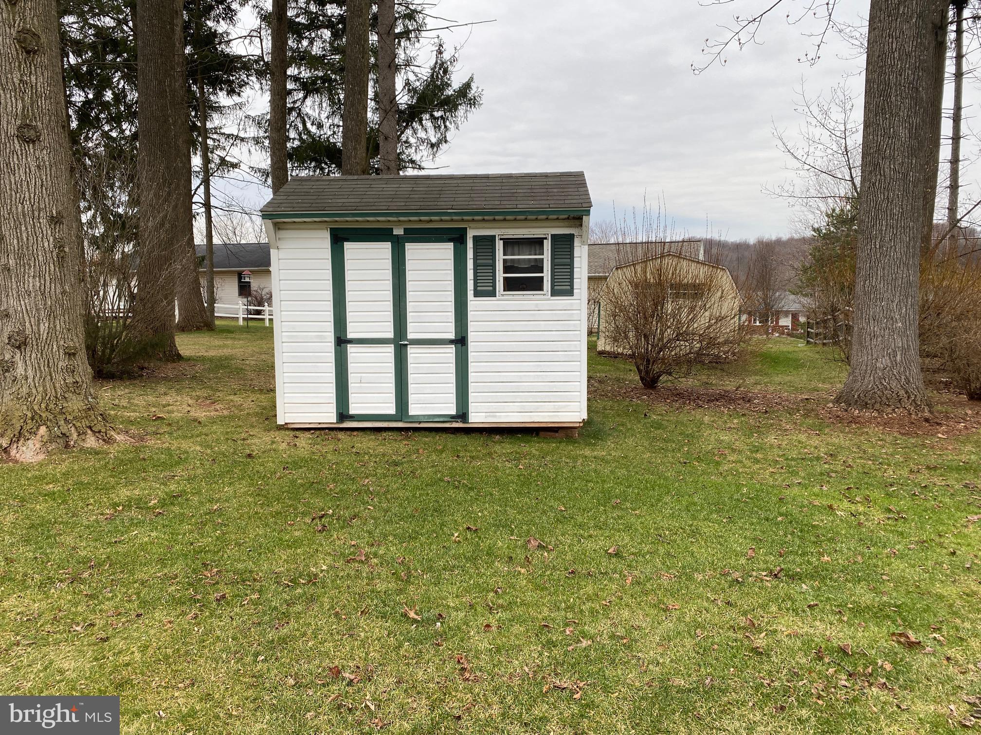OLD HOMESTEAD - Residential