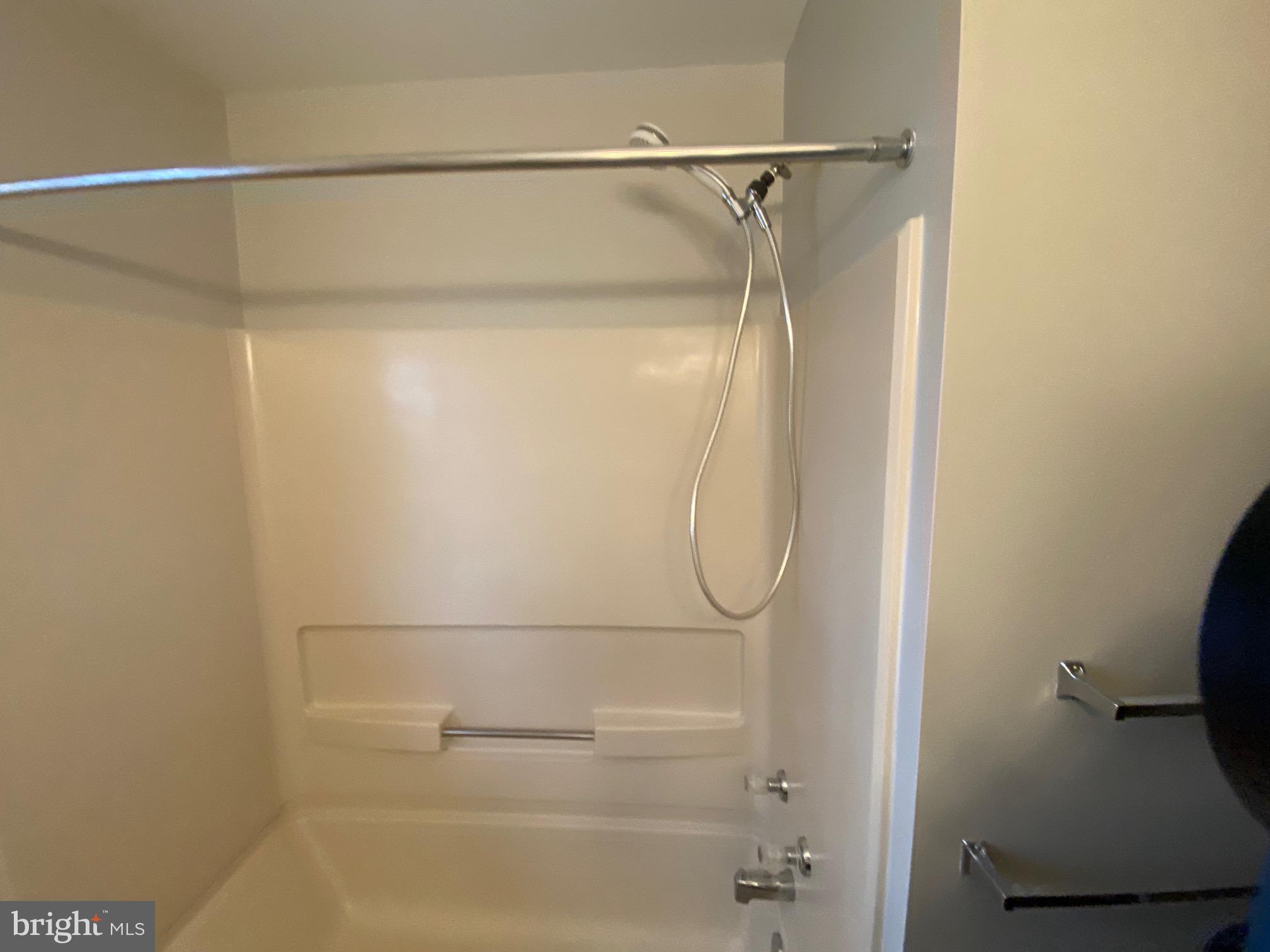 OLD HOMESTEAD - Residential