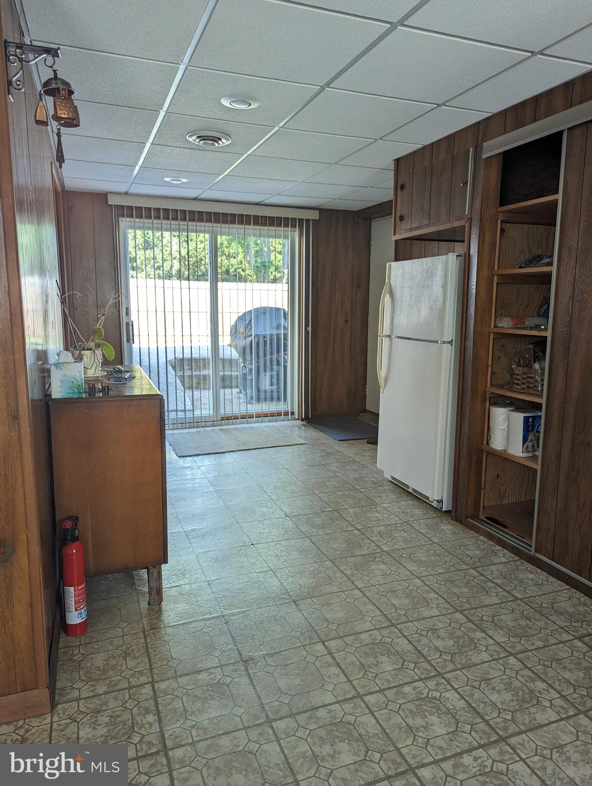 SHORELAND - Residential