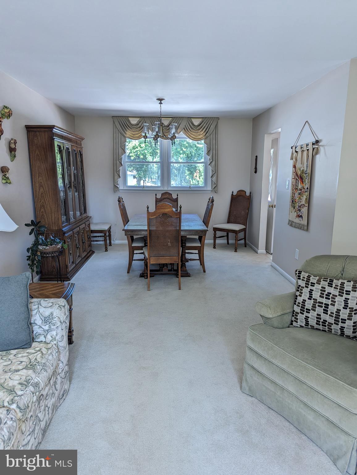 SHORELAND - Residential