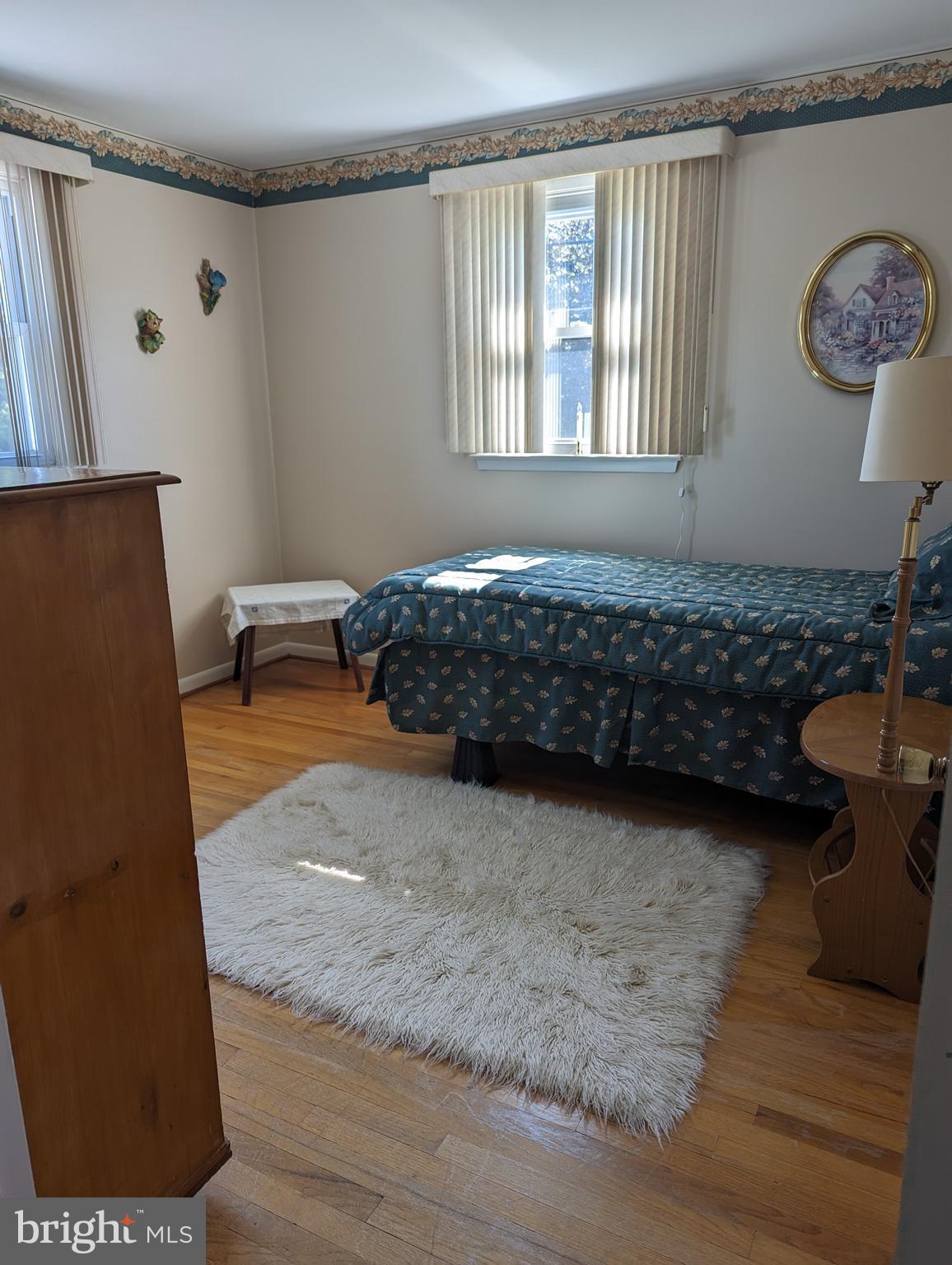 SHORELAND - Residential