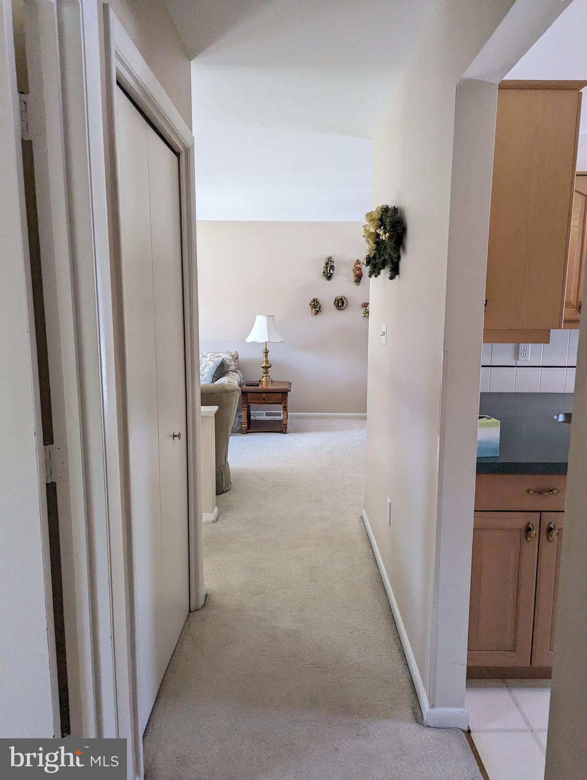 SHORELAND - Residential