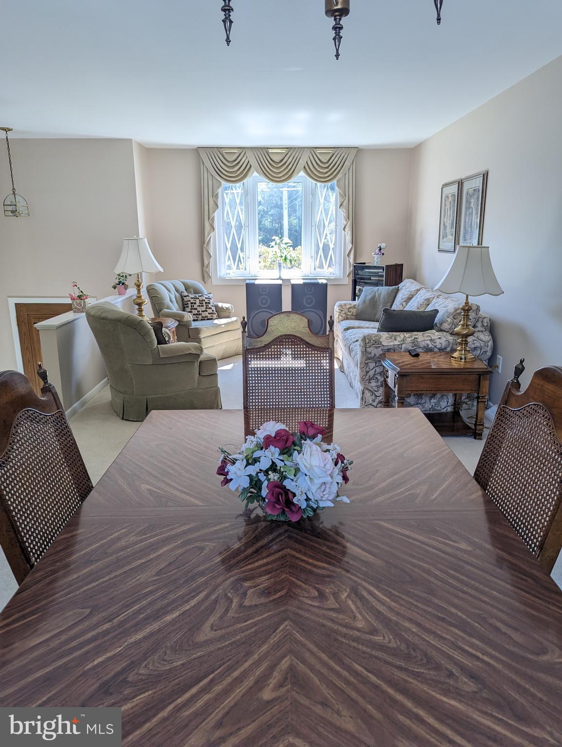 SHORELAND - Residential