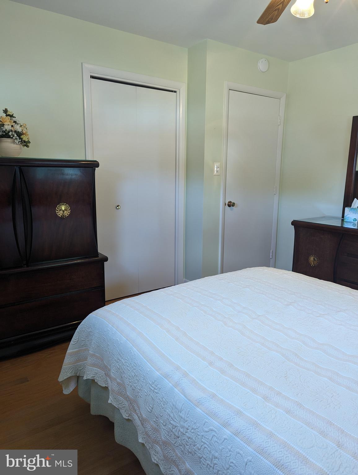 SHORELAND - Residential