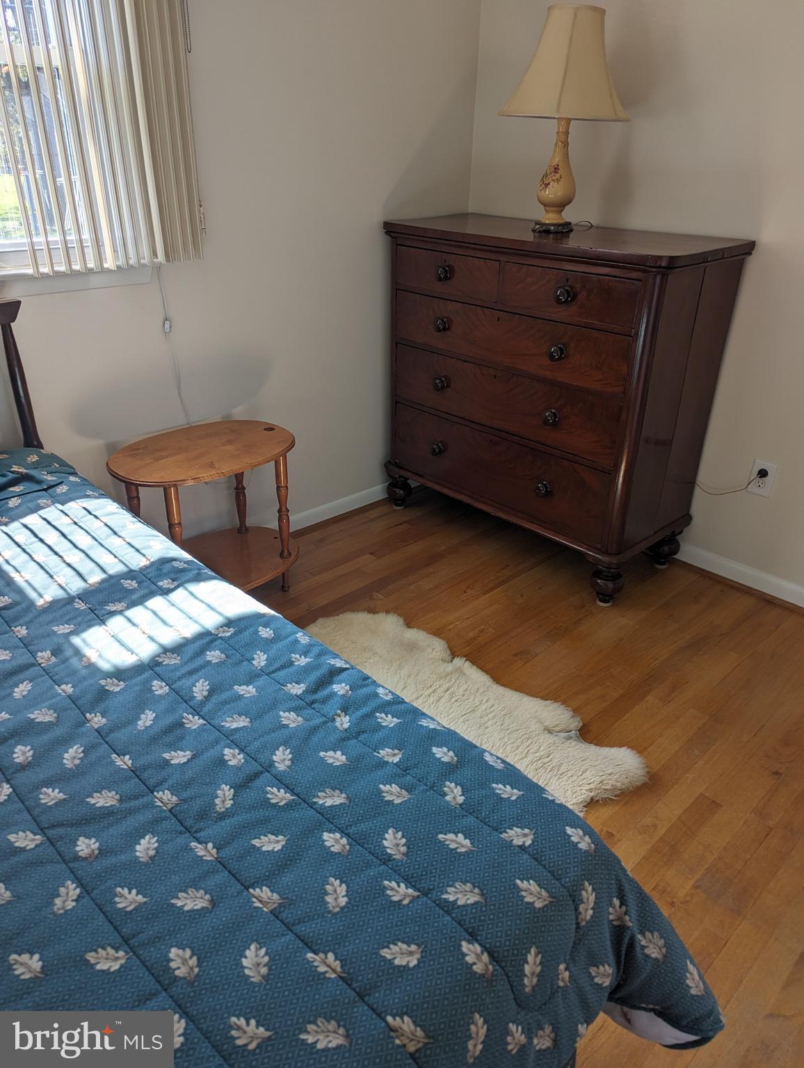 SHORELAND - Residential