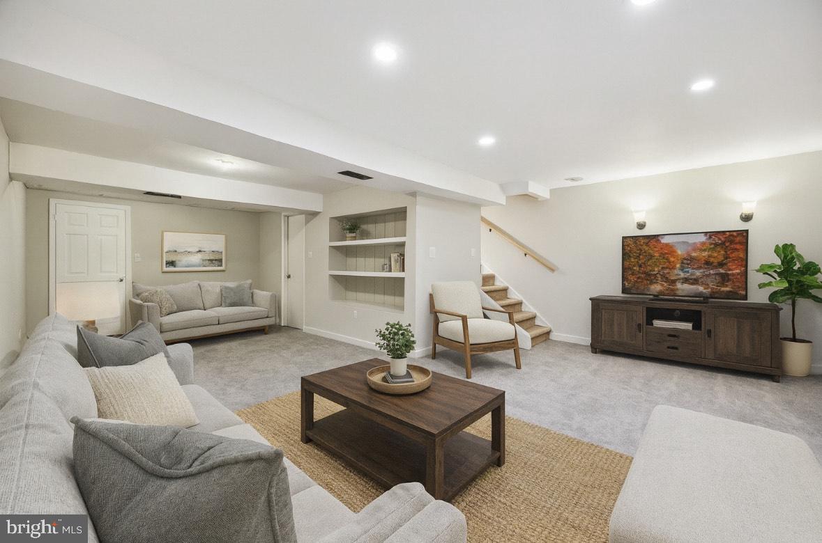 MAPLE HILL - Residential