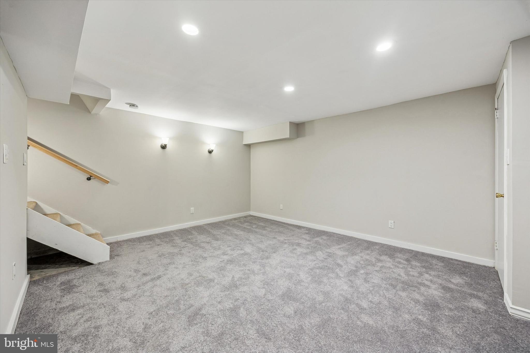 MAPLE HILL - Residential