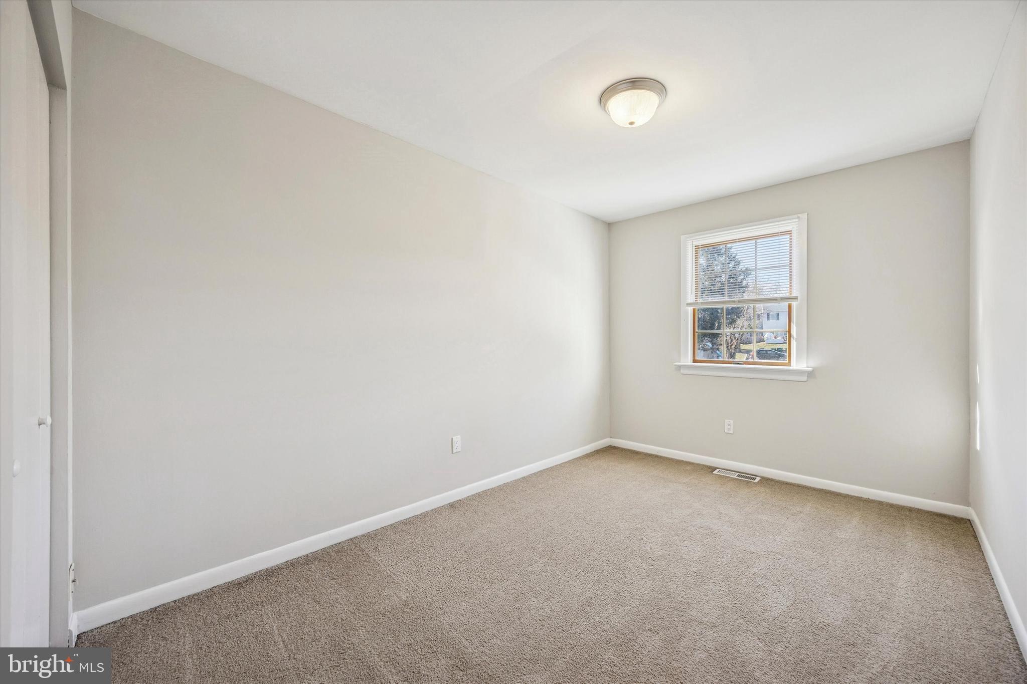 MAPLE HILL - Residential