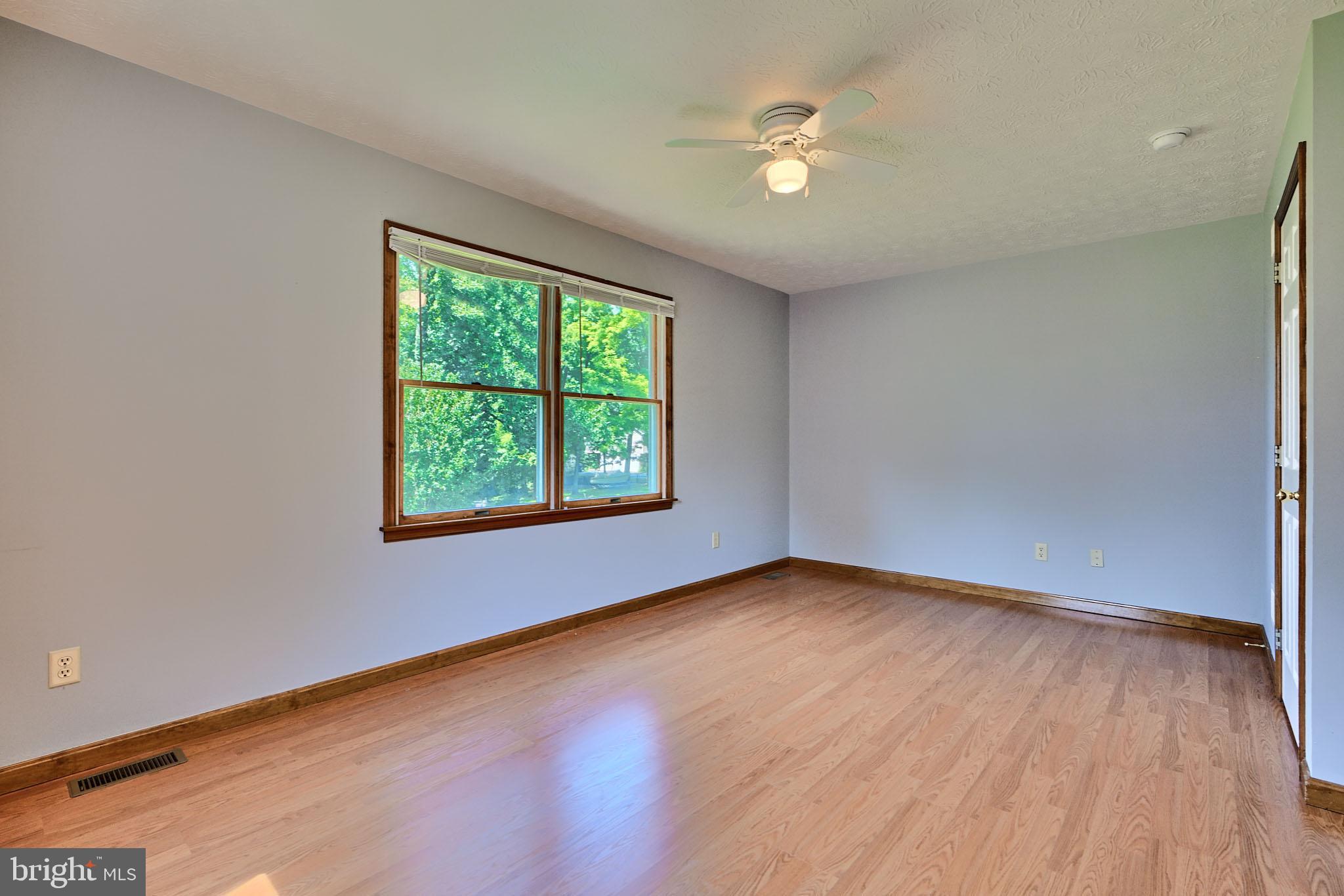 OCTORARO LAKES - Residential